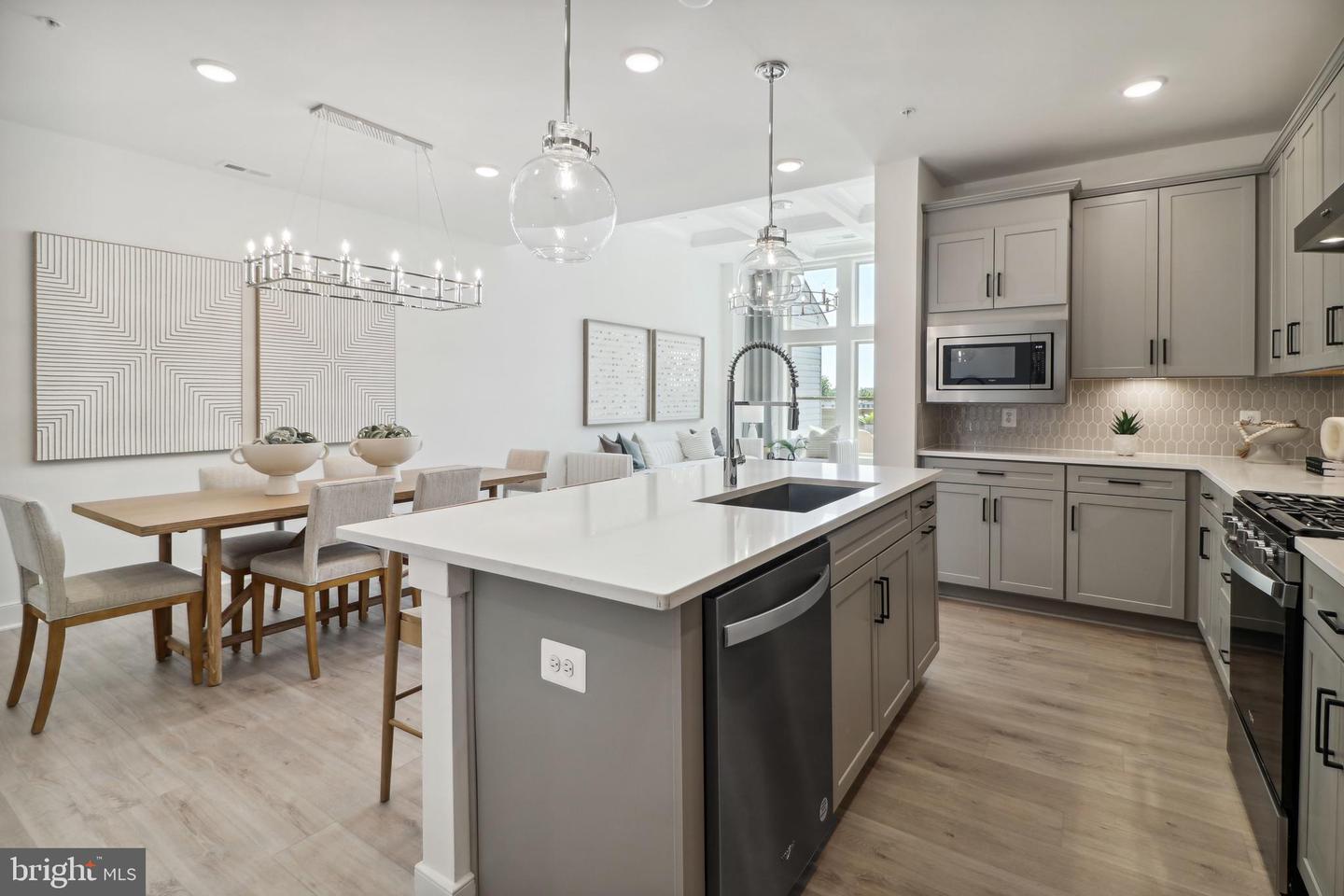 15422 CITRINE WAY, HAYMARKET, Virginia 20169, 3 Bedrooms Bedrooms, ,3 BathroomsBathrooms,Residential,For sale,15422 CITRINE WAY,VAPW2094528 MLS # VAPW2094528