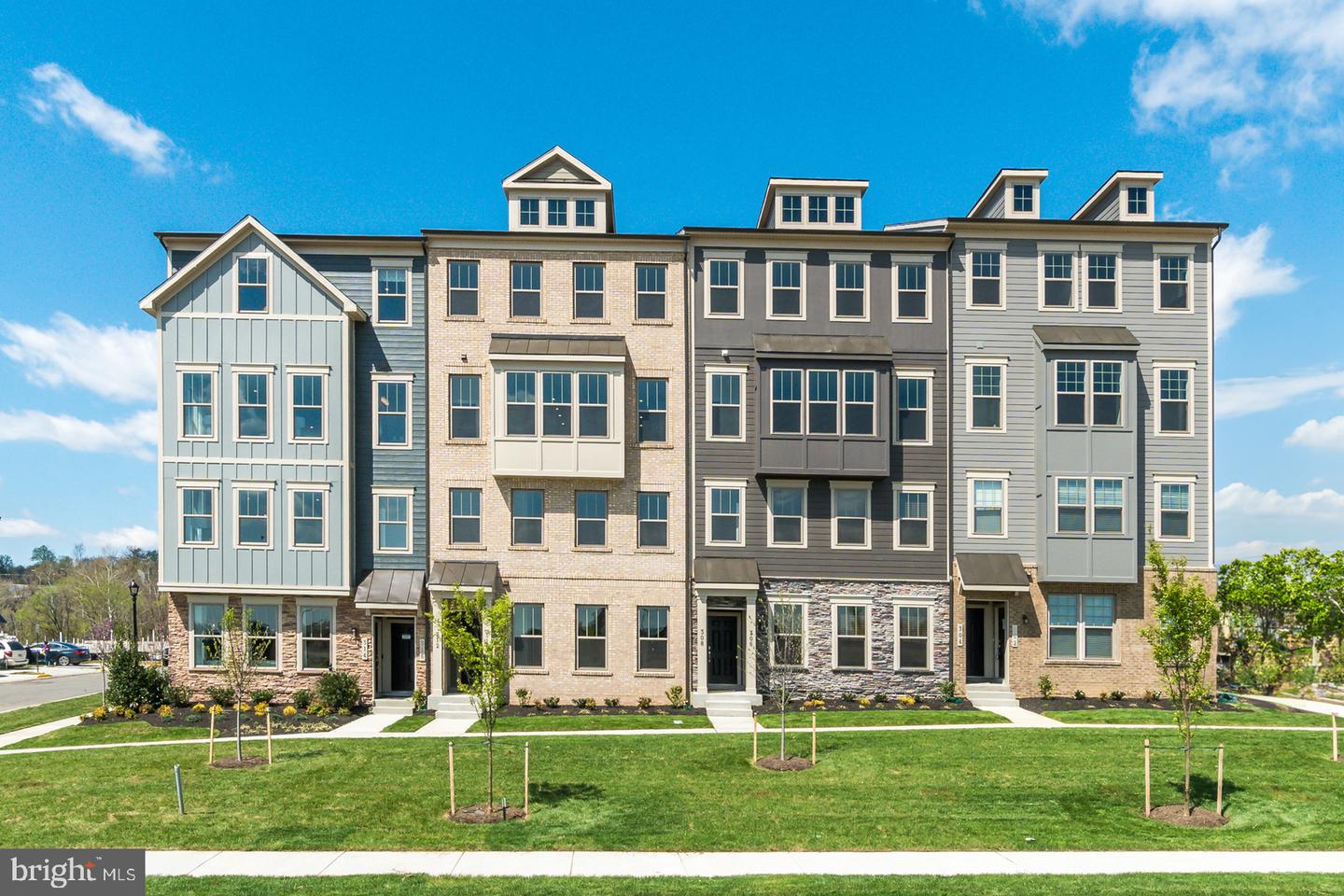 204 CHIANTI TER SE, LEESBURG, Virginia 20175, 3 Bedrooms Bedrooms, ,2 BathroomsBathrooms,Residential,For sale,204 CHIANTI TER SE,VALO2096250 MLS # VALO2096250