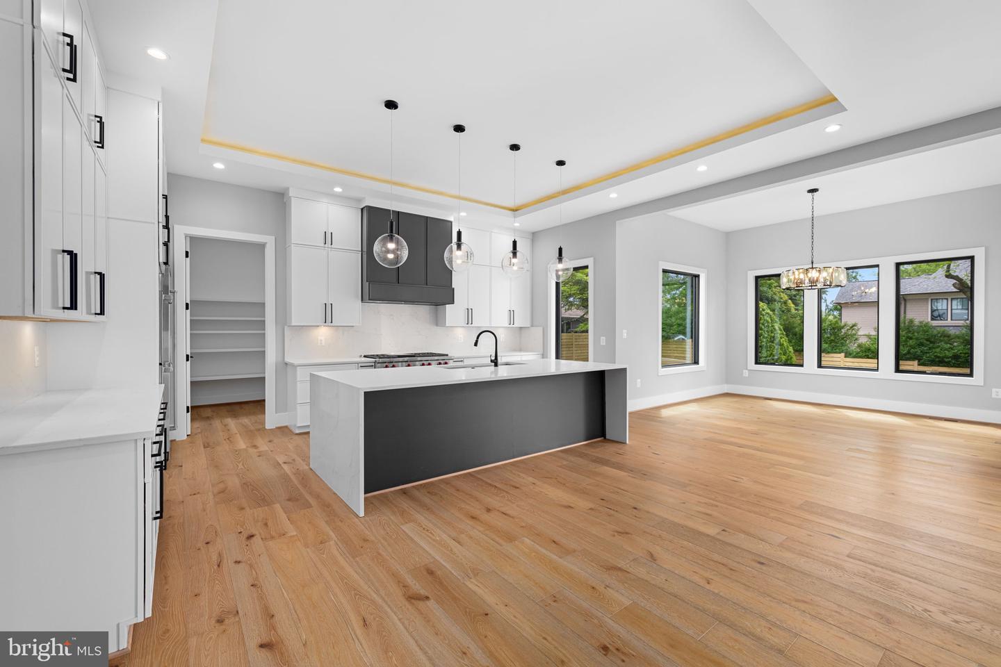 1100 BALLS HILL RD, MCLEAN, Virginia 22101, 7 Bedrooms Bedrooms, ,6 BathroomsBathrooms,Residential,For sale,1100 BALLS HILL RD,VAFX2240424 MLS # VAFX2240424