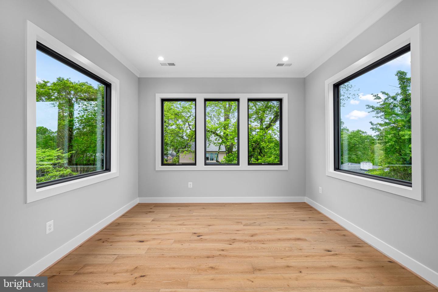 1100 BALLS HILL RD, MCLEAN, Virginia 22101, 7 Bedrooms Bedrooms, ,6 BathroomsBathrooms,Residential,For sale,1100 BALLS HILL RD,VAFX2240424 MLS # VAFX2240424