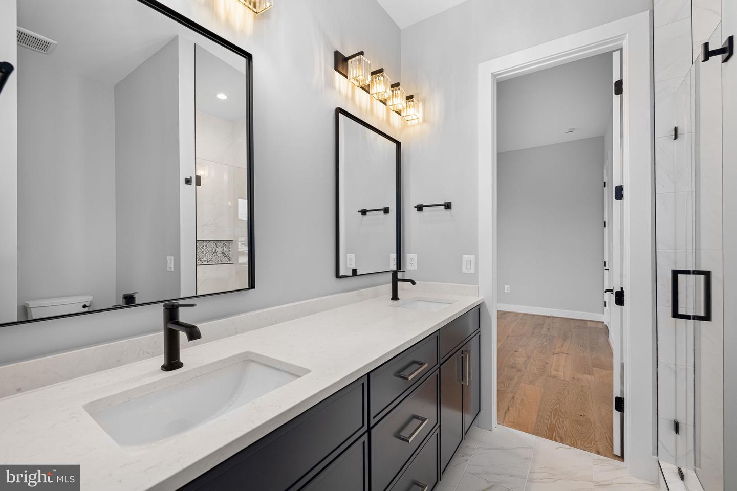 1100 BALLS HILL RD, MCLEAN, Virginia 22101, 7 Bedrooms Bedrooms, ,6 BathroomsBathrooms,Residential,For sale,1100 BALLS HILL RD,VAFX2240424 MLS # VAFX2240424