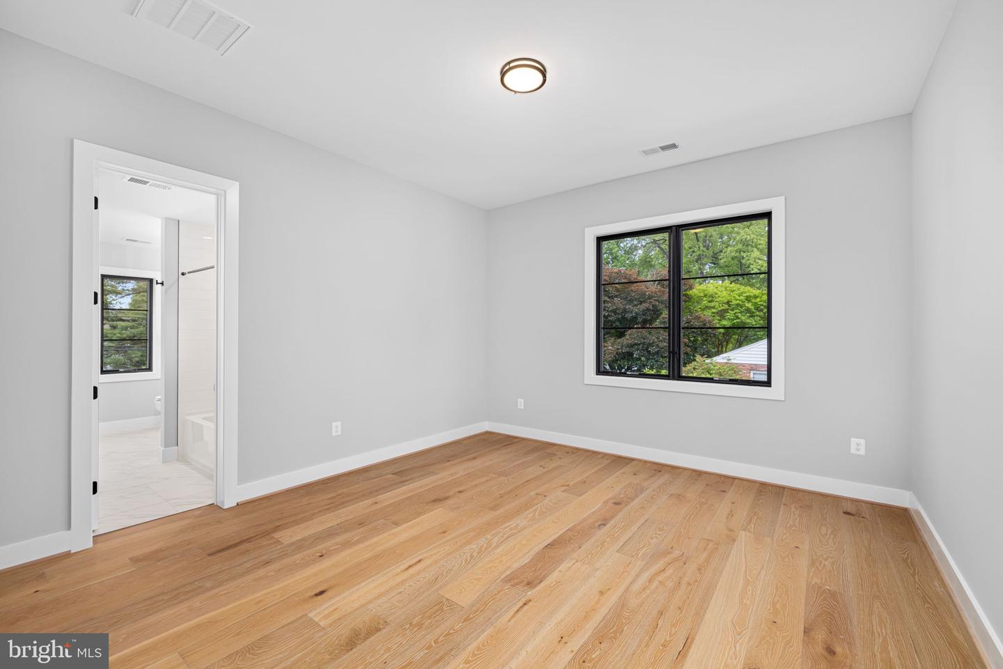 1100 BALLS HILL RD, MCLEAN, Virginia 22101, 7 Bedrooms Bedrooms, ,6 BathroomsBathrooms,Residential,For sale,1100 BALLS HILL RD,VAFX2240424 MLS # VAFX2240424