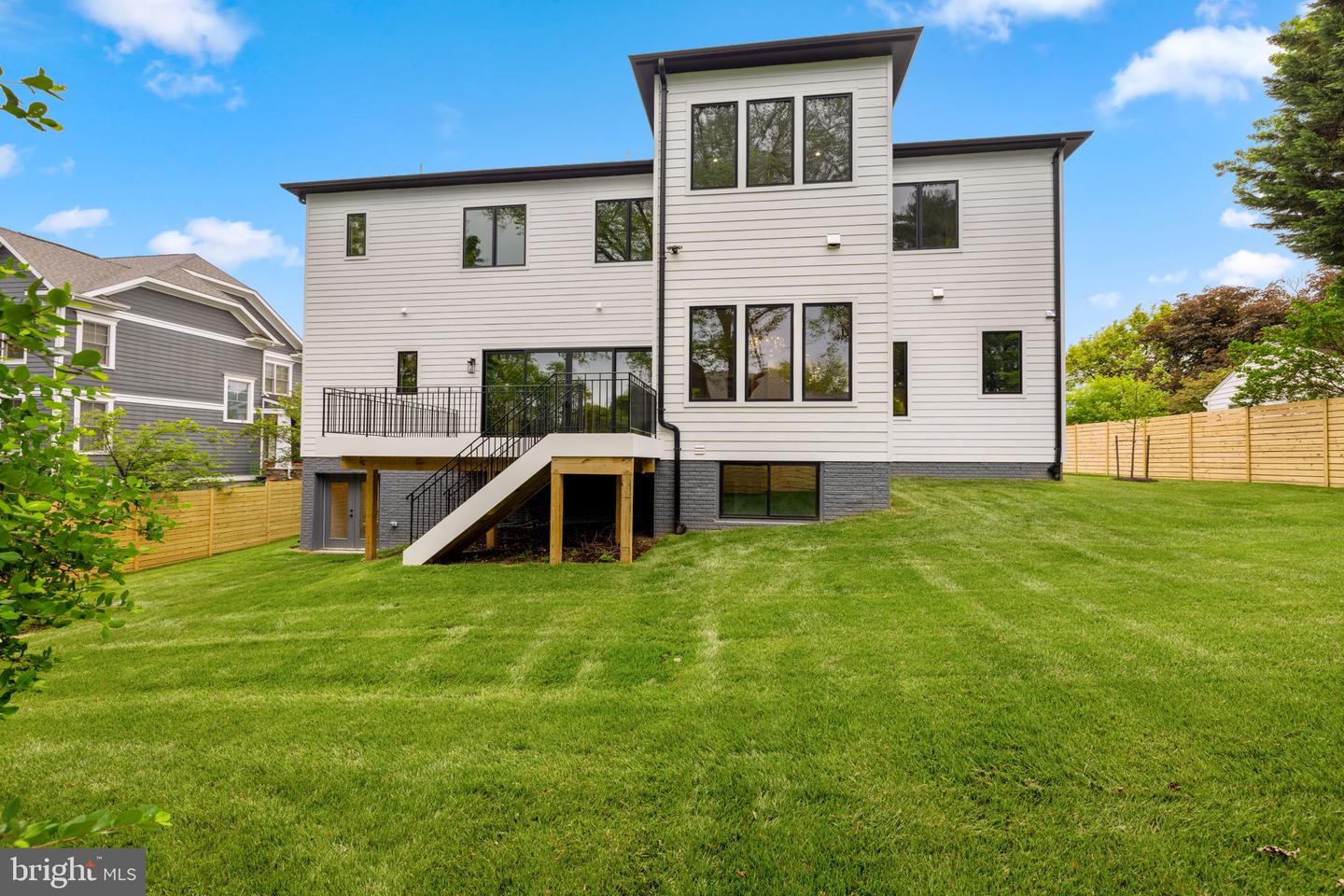 1100 BALLS HILL RD, MCLEAN, Virginia 22101, 7 Bedrooms Bedrooms, ,6 BathroomsBathrooms,Residential,For sale,1100 BALLS HILL RD,VAFX2240424 MLS # VAFX2240424
