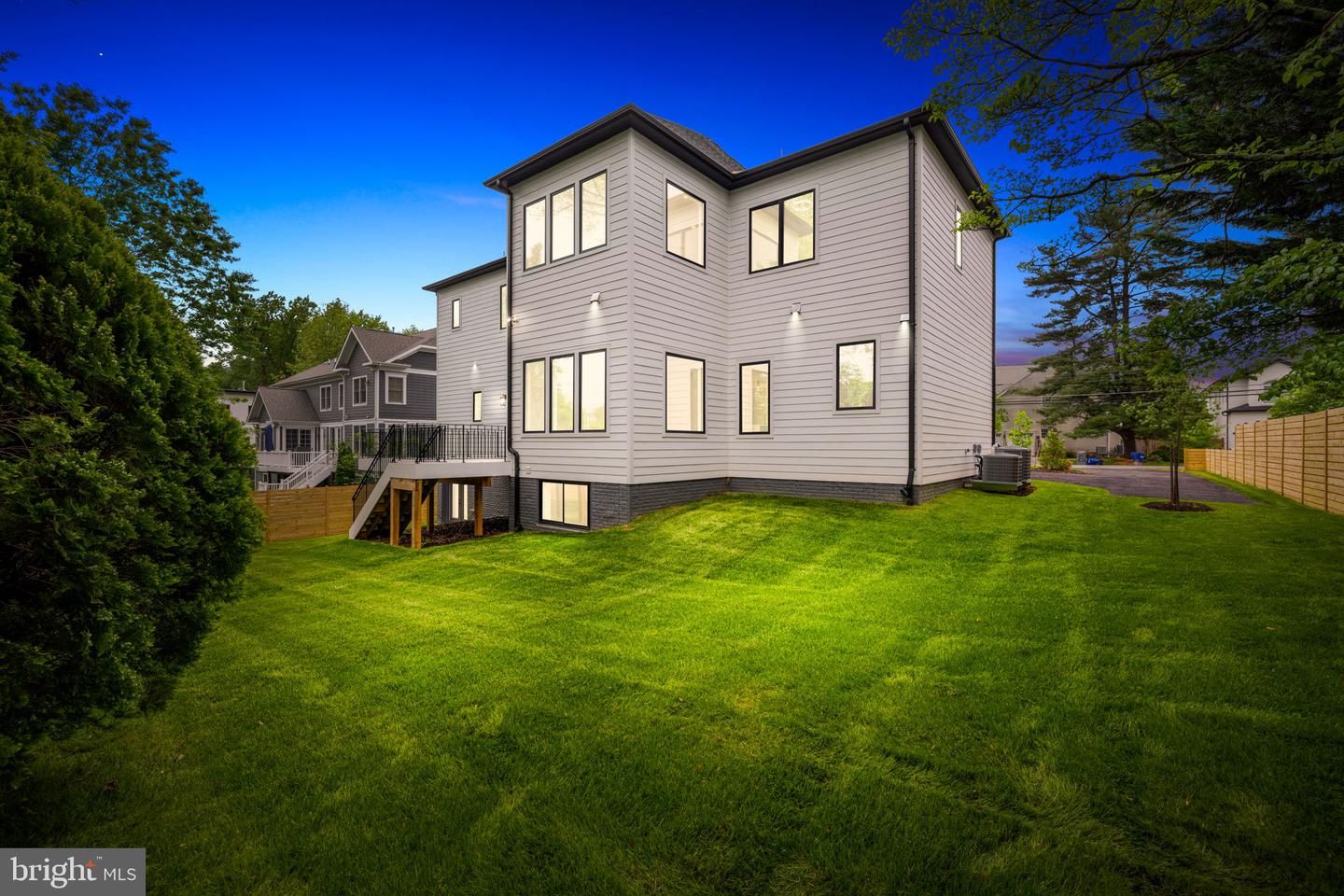 1100 BALLS HILL RD, MCLEAN, Virginia 22101, 7 Bedrooms Bedrooms, ,6 BathroomsBathrooms,Residential,For sale,1100 BALLS HILL RD,VAFX2240424 MLS # VAFX2240424