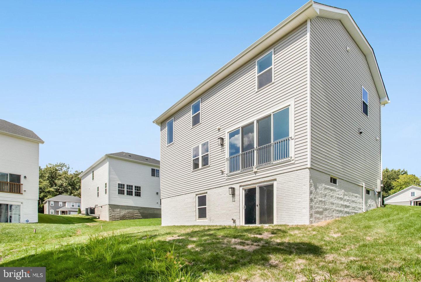 35598 PINE NEEDLE LN, LOCUST GROVE, Virginia 22508, 4 Bedrooms Bedrooms, ,2 BathroomsBathrooms,Residential,For sale,35598 PINE NEEDLE LN,VAOR2009672 MLS # VAOR2009672