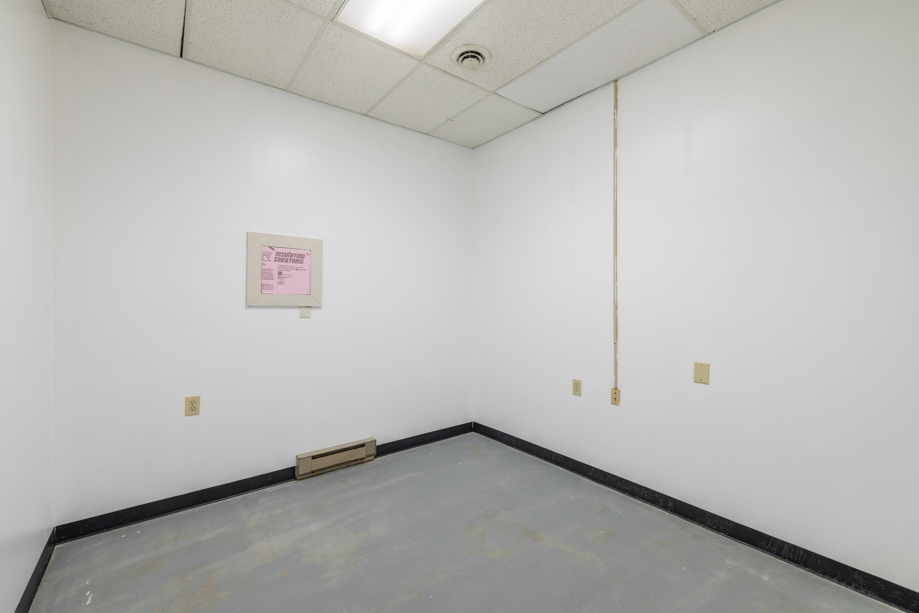 226 UNIVERSITY BLVD, HARRISONBURG, Virginia 22801, ,Commercial,226 UNIVERSITY BLVD,664455 MLS # 664455