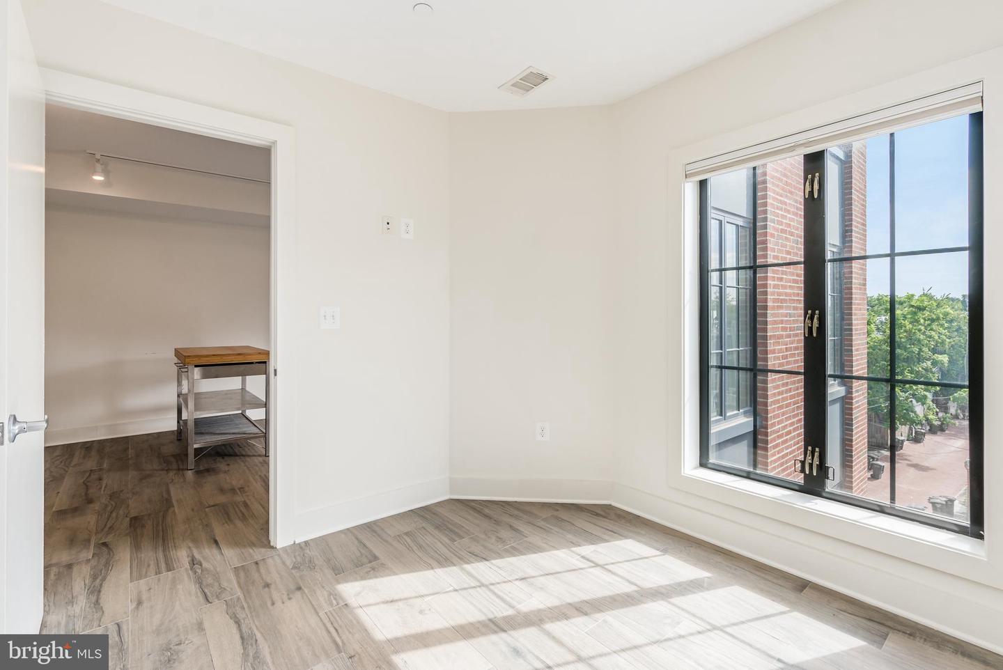 3205 GEORGIA AVE NW #307, WASHINGTON, District Of Columbia 20010, 2 Bedrooms Bedrooms, ,1 BathroomBathrooms,Residential,For sale,3205 GEORGIA AVE NW #307,DCDC2108030 MLS # DCDC2108030