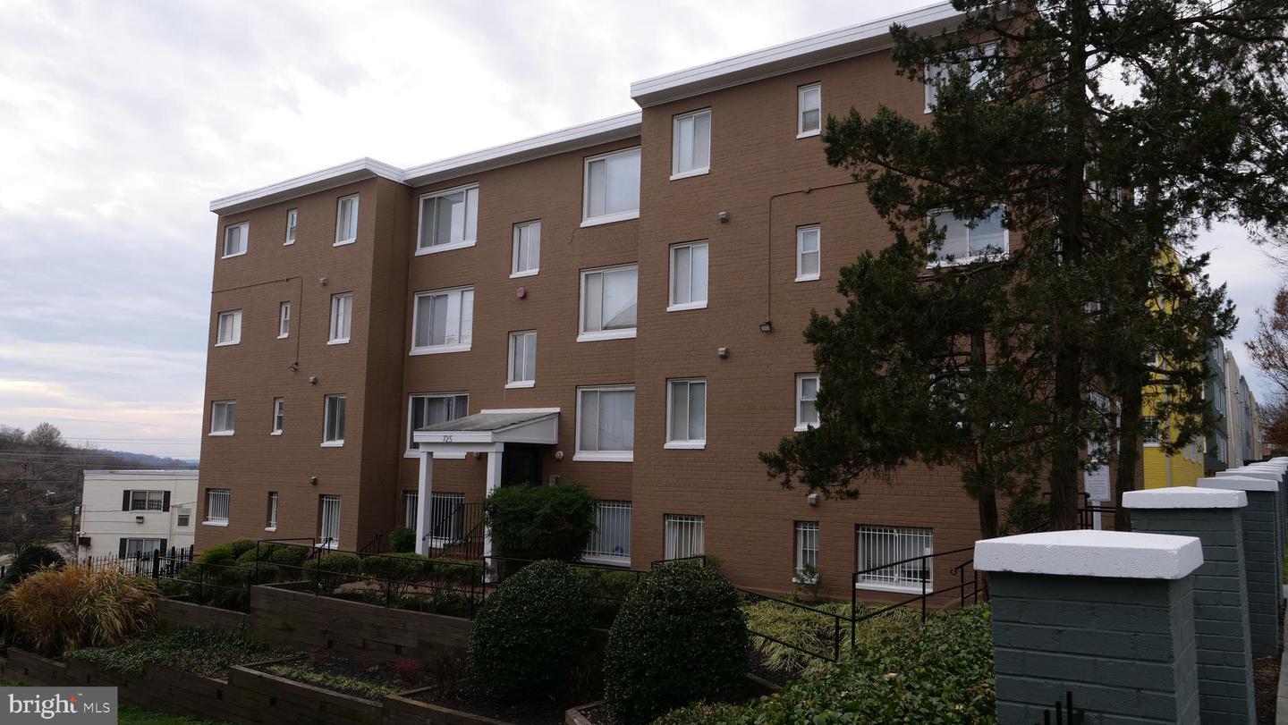 725 BRANDYWINE ST SE #101, WASHINGTON, District Of Columbia 20032, 2 Bedrooms Bedrooms, ,1 BathroomBathrooms,Residential,For sale,725 BRANDYWINE ST SE #101,DCDC2120702 MLS # DCDC2120702
