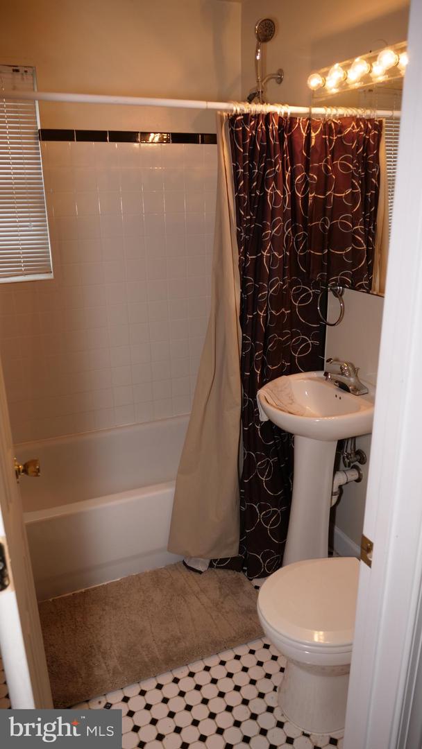 725 BRANDYWINE ST SE #101, WASHINGTON, District Of Columbia 20032, 2 Bedrooms Bedrooms, ,1 BathroomBathrooms,Residential,For sale,725 BRANDYWINE ST SE #101,DCDC2120702 MLS # DCDC2120702