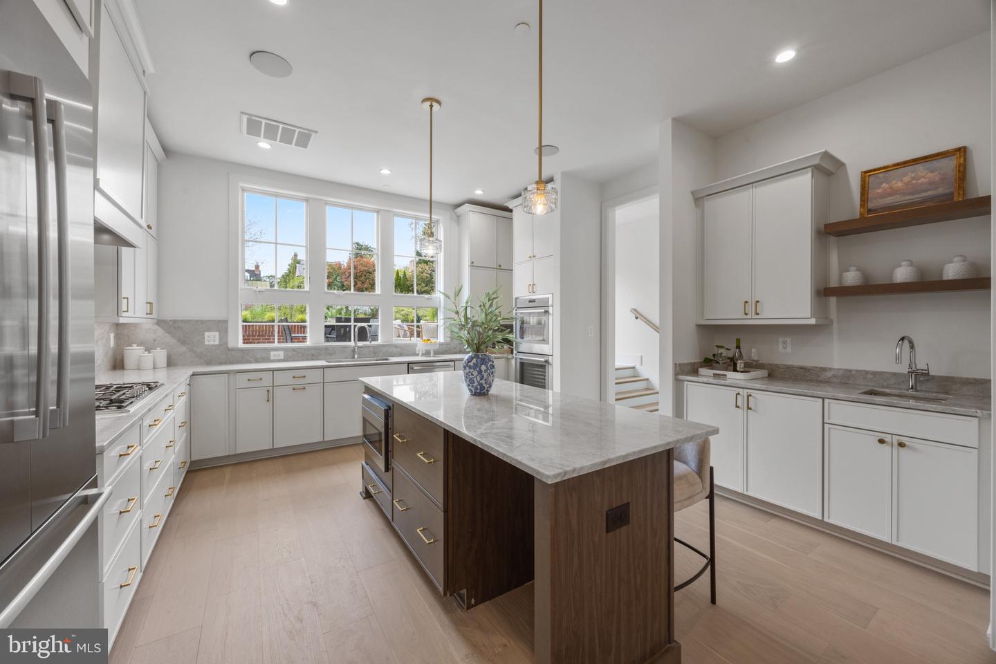 217 S UNION ST, ALEXANDRIA, Virginia 22314, 4 Bedrooms Bedrooms, ,4 BathroomsBathrooms,Residential,For sale,217 S UNION ST,VAAX2037334 MLS # VAAX2037334