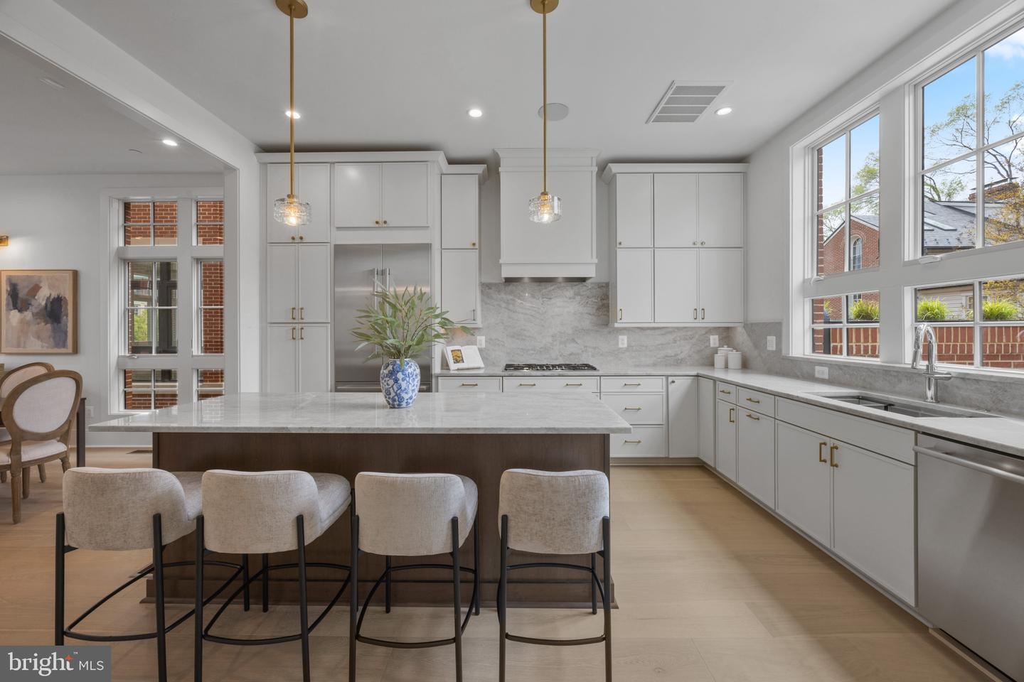 217 S UNION ST, ALEXANDRIA, Virginia 22314, 4 Bedrooms Bedrooms, ,4 BathroomsBathrooms,Residential,For sale,217 S UNION ST,VAAX2037334 MLS # VAAX2037334