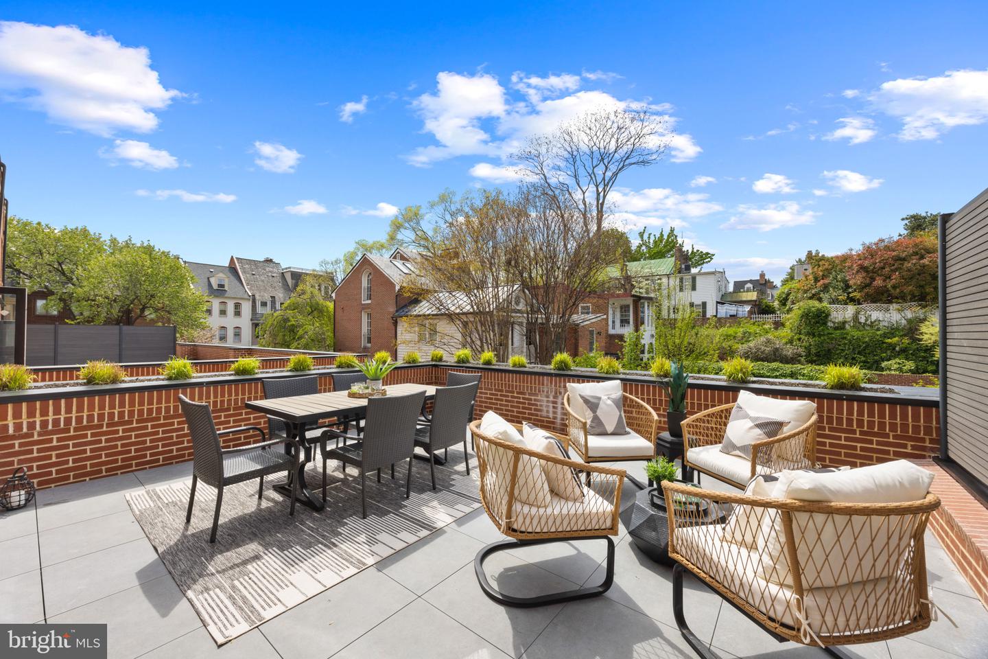 217 S UNION ST, ALEXANDRIA, Virginia 22314, 4 Bedrooms Bedrooms, ,4 BathroomsBathrooms,Residential,For sale,217 S UNION ST,VAAX2037334 MLS # VAAX2037334