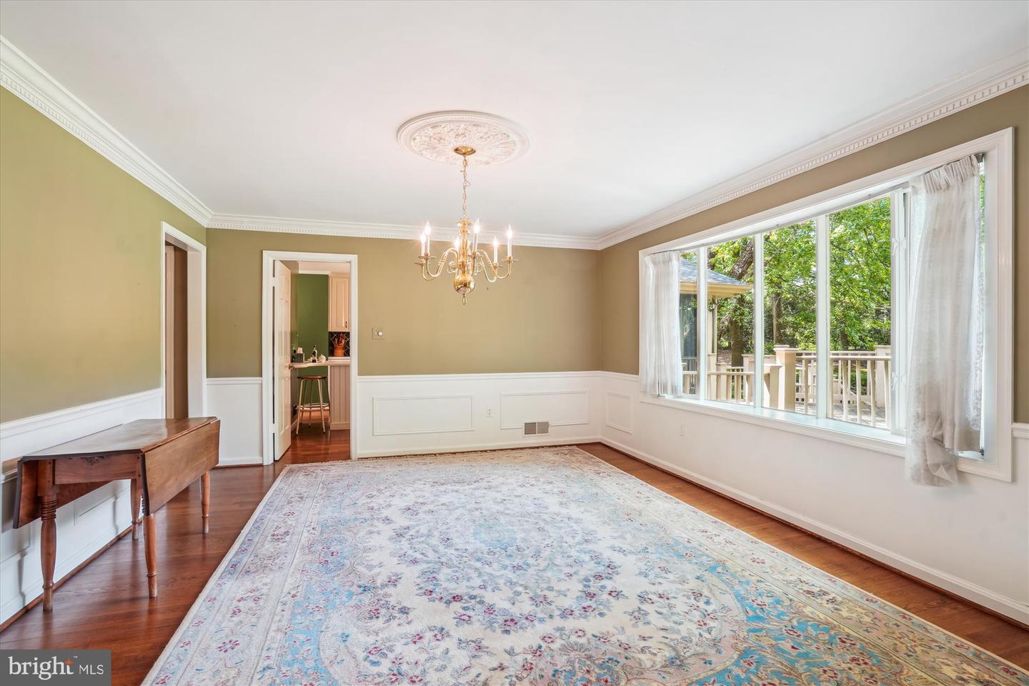 7621 BURFORD DR, MCLEAN, Virginia 22102, 5 Bedrooms Bedrooms, ,3 BathroomsBathrooms,Residential,For sale,7621 BURFORD DR,VAFX2228076 MLS # VAFX2228076