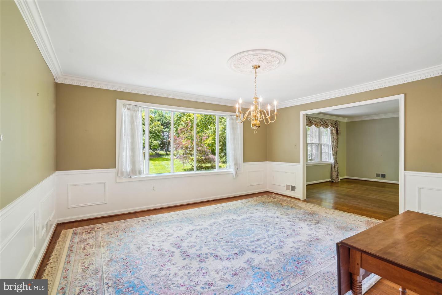 7621 BURFORD DR, MCLEAN, Virginia 22102, 5 Bedrooms Bedrooms, ,3 BathroomsBathrooms,Residential,For sale,7621 BURFORD DR,VAFX2228076 MLS # VAFX2228076