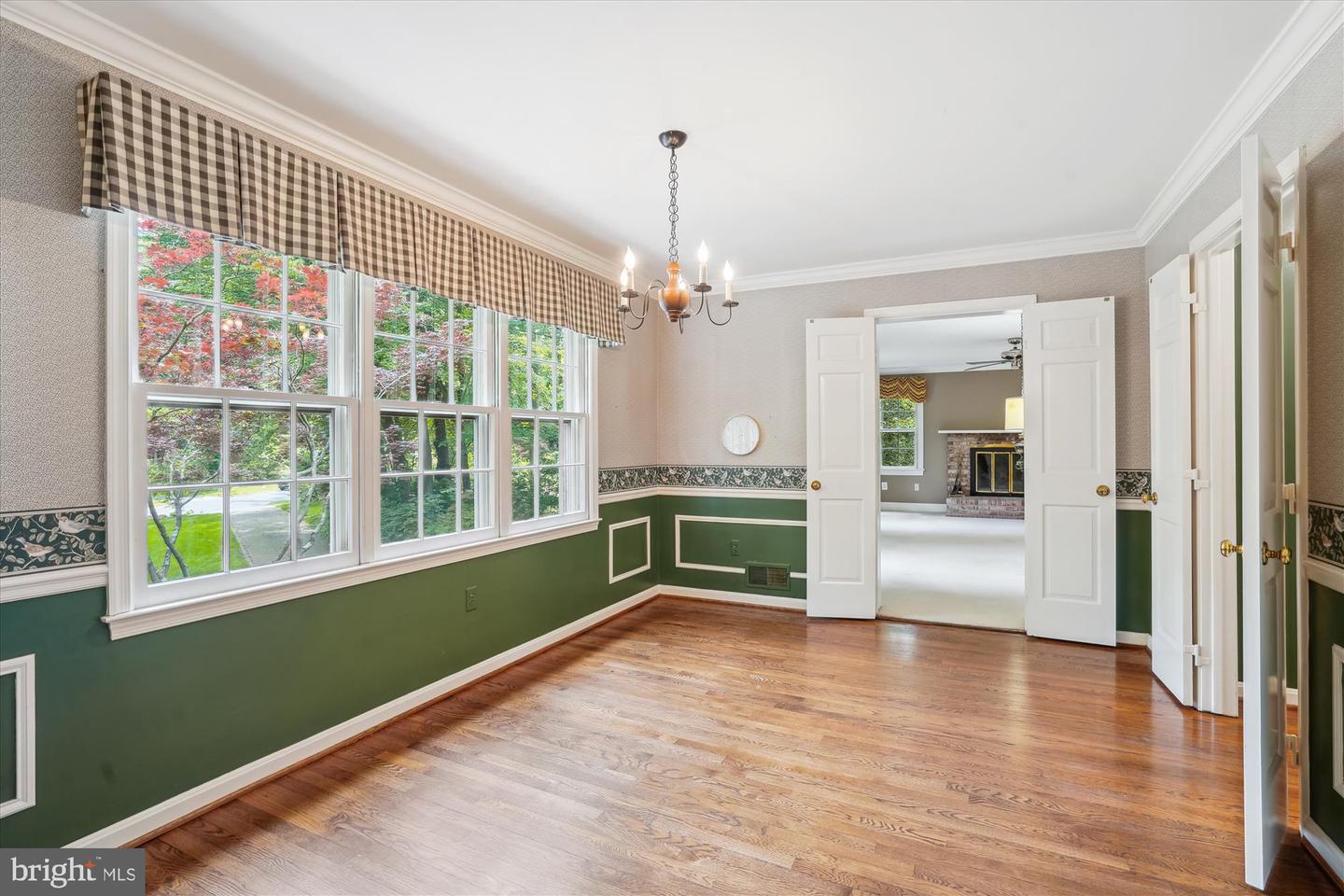 7621 BURFORD DR, MCLEAN, Virginia 22102, 5 Bedrooms Bedrooms, ,3 BathroomsBathrooms,Residential,For sale,7621 BURFORD DR,VAFX2228076 MLS # VAFX2228076