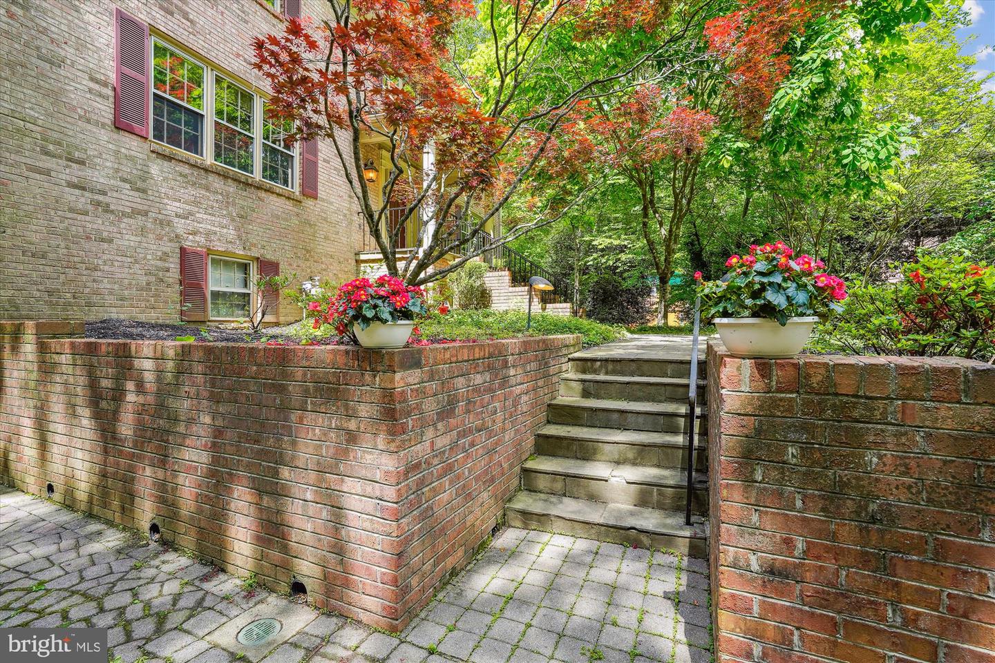 7621 BURFORD DR, MCLEAN, Virginia 22102, 5 Bedrooms Bedrooms, ,3 BathroomsBathrooms,Residential,For sale,7621 BURFORD DR,VAFX2228076 MLS # VAFX2228076