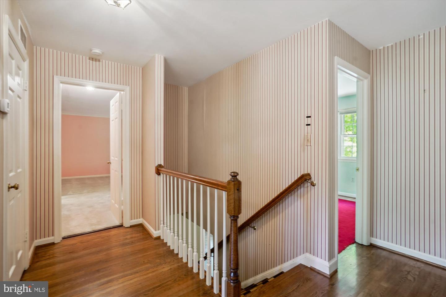 7621 BURFORD DR, MCLEAN, Virginia 22102, 5 Bedrooms Bedrooms, ,3 BathroomsBathrooms,Residential,For sale,7621 BURFORD DR,VAFX2228076 MLS # VAFX2228076