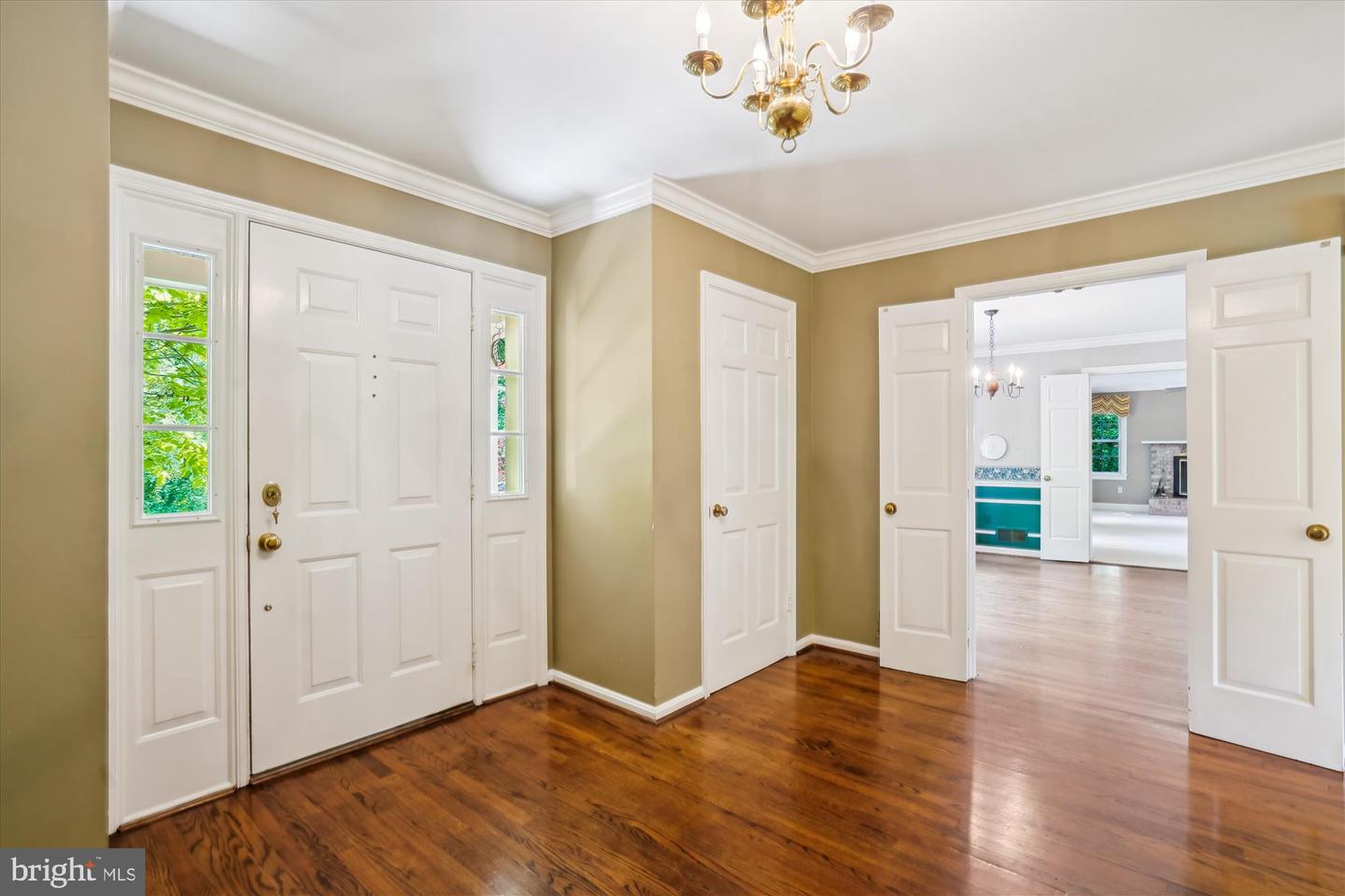 7621 BURFORD DR, MCLEAN, Virginia 22102, 5 Bedrooms Bedrooms, ,3 BathroomsBathrooms,Residential,For sale,7621 BURFORD DR,VAFX2228076 MLS # VAFX2228076