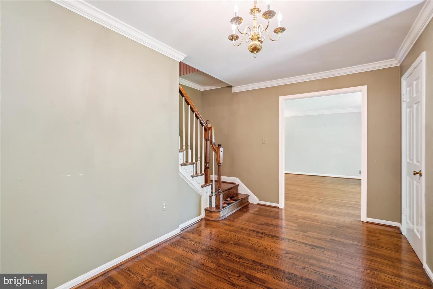 7621 BURFORD DR, MCLEAN, Virginia 22102, 5 Bedrooms Bedrooms, ,3 BathroomsBathrooms,Residential,For sale,7621 BURFORD DR,VAFX2228076 MLS # VAFX2228076