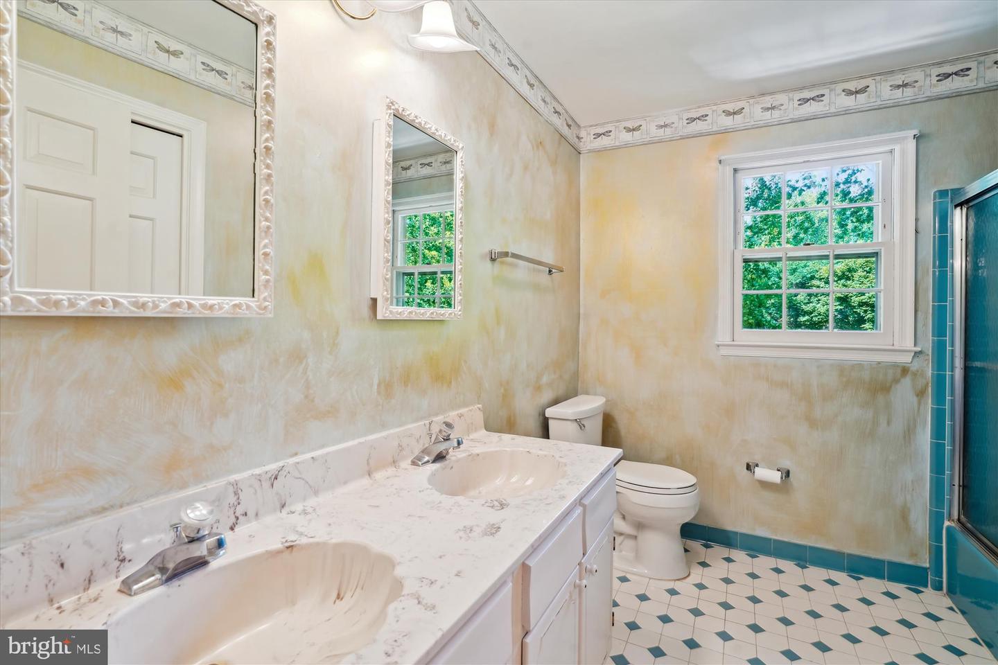 7621 BURFORD DR, MCLEAN, Virginia 22102, 5 Bedrooms Bedrooms, ,3 BathroomsBathrooms,Residential,For sale,7621 BURFORD DR,VAFX2228076 MLS # VAFX2228076