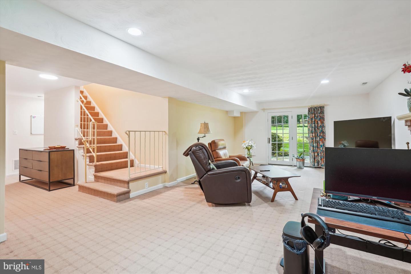 7621 BURFORD DR, MCLEAN, Virginia 22102, 5 Bedrooms Bedrooms, ,3 BathroomsBathrooms,Residential,For sale,7621 BURFORD DR,VAFX2228076 MLS # VAFX2228076