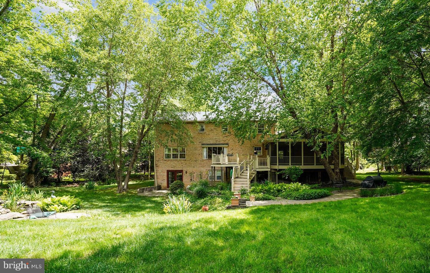 7621 BURFORD DR, MCLEAN, Virginia 22102, 5 Bedrooms Bedrooms, ,3 BathroomsBathrooms,Residential,For sale,7621 BURFORD DR,VAFX2228076 MLS # VAFX2228076