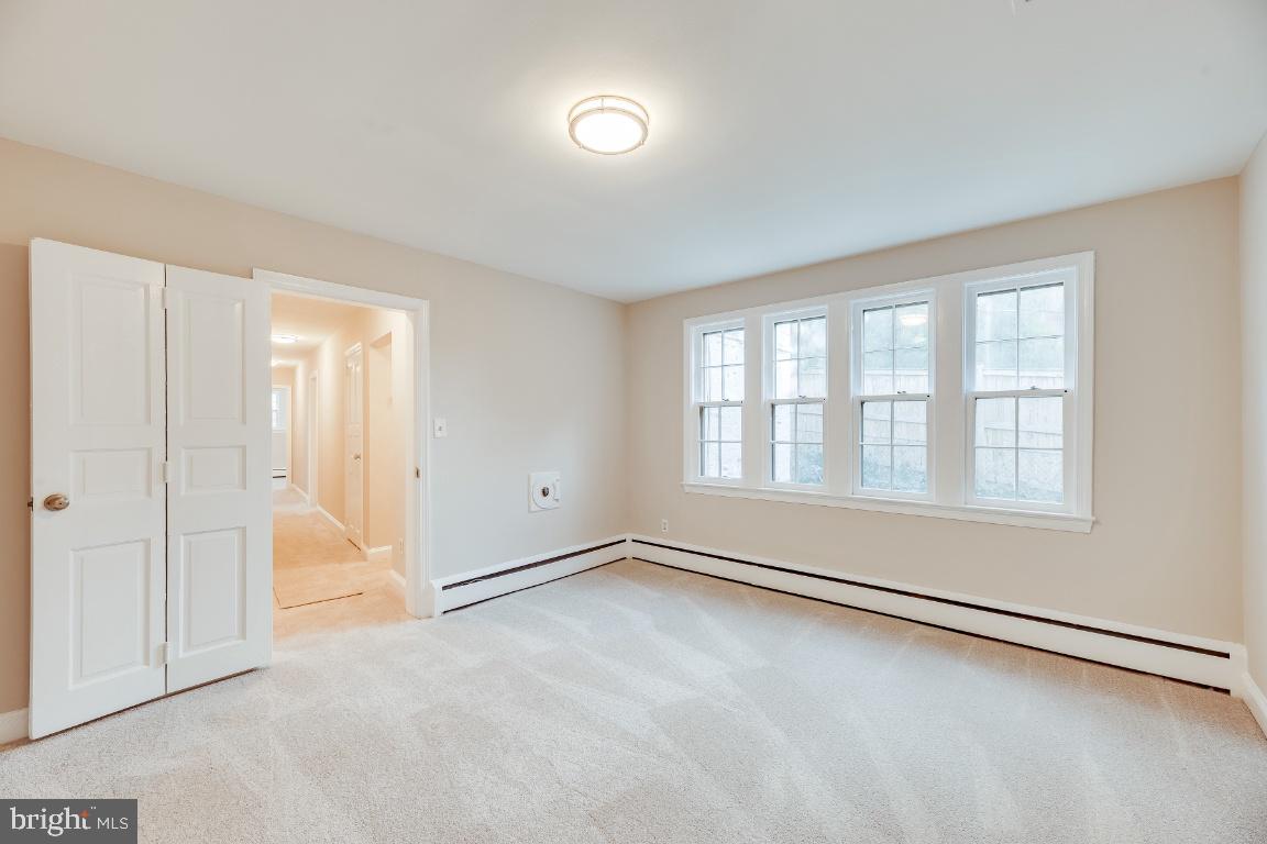 4740 34TH ST N, ARLINGTON, Virginia 22207, 4 Bedrooms Bedrooms, ,3 BathroomsBathrooms,Residential,For sale,4740 34TH ST N,VAAR2054692 MLS # VAAR2054692