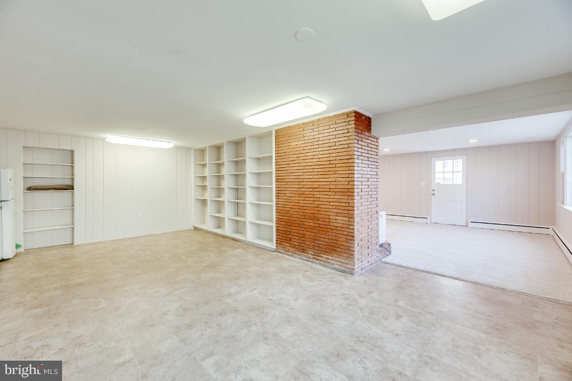 4740 34TH ST N, ARLINGTON, Virginia 22207, 4 Bedrooms Bedrooms, ,3 BathroomsBathrooms,Residential,For sale,4740 34TH ST N,VAAR2054692 MLS # VAAR2054692