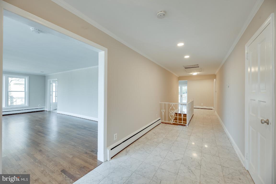 4740 34TH ST N, ARLINGTON, Virginia 22207, 4 Bedrooms Bedrooms, ,3 BathroomsBathrooms,Residential,For sale,4740 34TH ST N,VAAR2054692 MLS # VAAR2054692