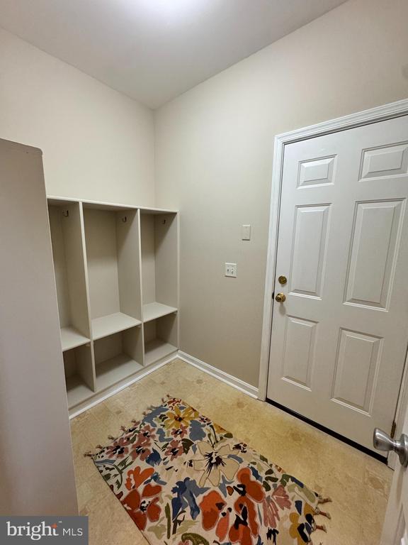 6609 TURKEY RUN DR, FREDERICKSBURG, Virginia 22407, 4 Bedrooms Bedrooms, ,3 BathroomsBathrooms,Residential,6609 TURKEY RUN DR,VASP2033100 MLS # VASP2033100