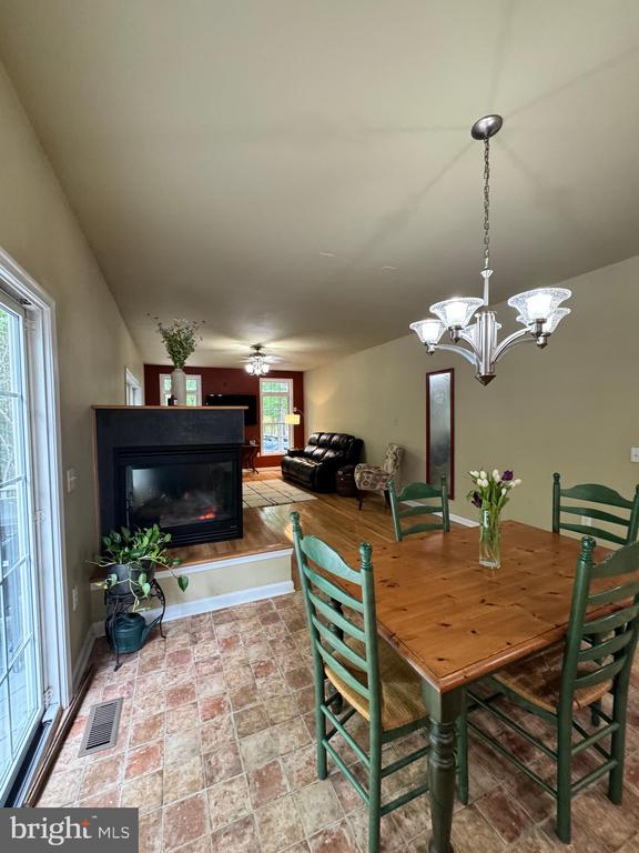 6609 TURKEY RUN DR, FREDERICKSBURG, Virginia 22407, 4 Bedrooms Bedrooms, ,3 BathroomsBathrooms,Residential,6609 TURKEY RUN DR,VASP2033100 MLS # VASP2033100