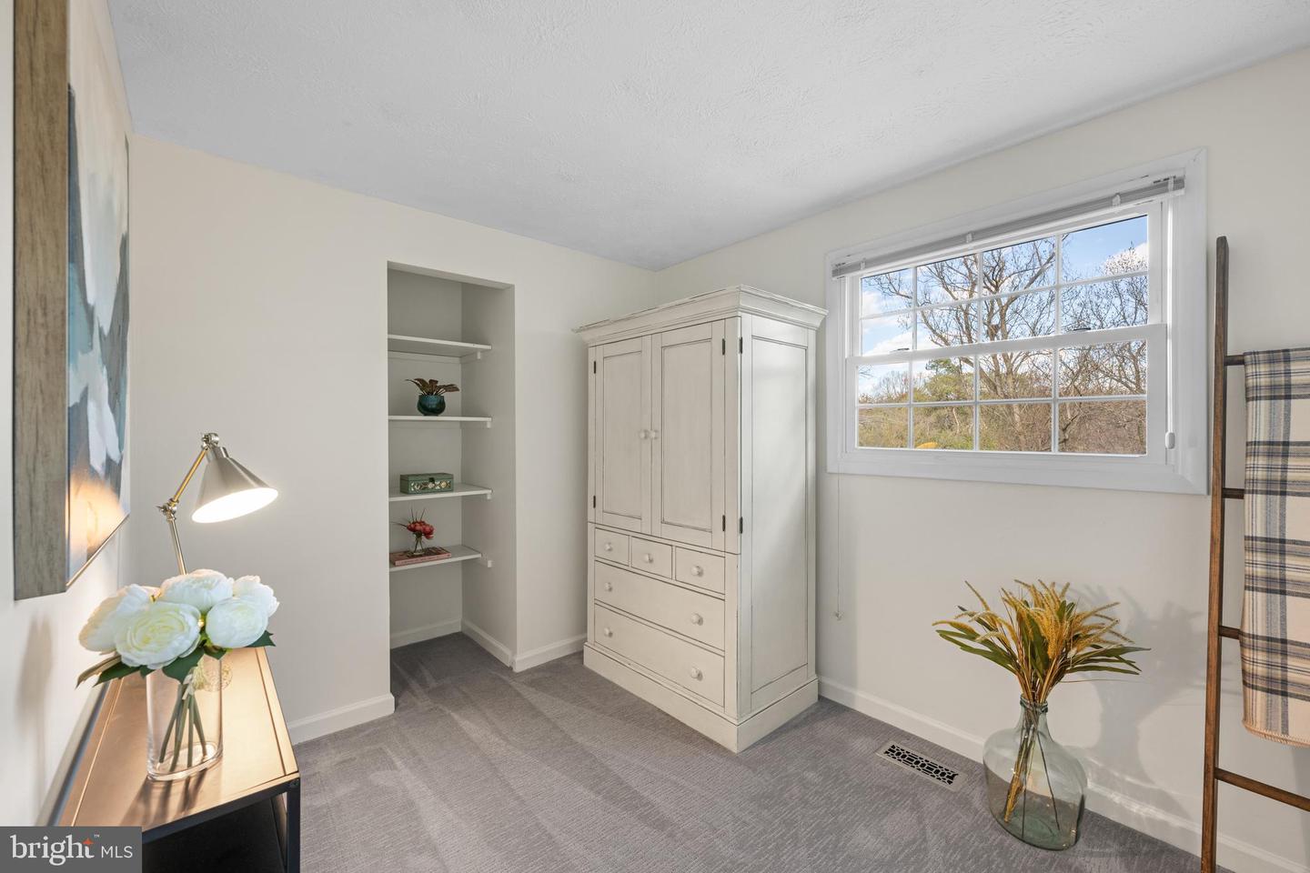 1155 KETTLE POND LN, GREAT FALLS, Virginia 22066, 4 Bedrooms Bedrooms, ,3 BathroomsBathrooms,Residential,For sale,1155 KETTLE POND LN,VAFX2229752 MLS # VAFX2229752