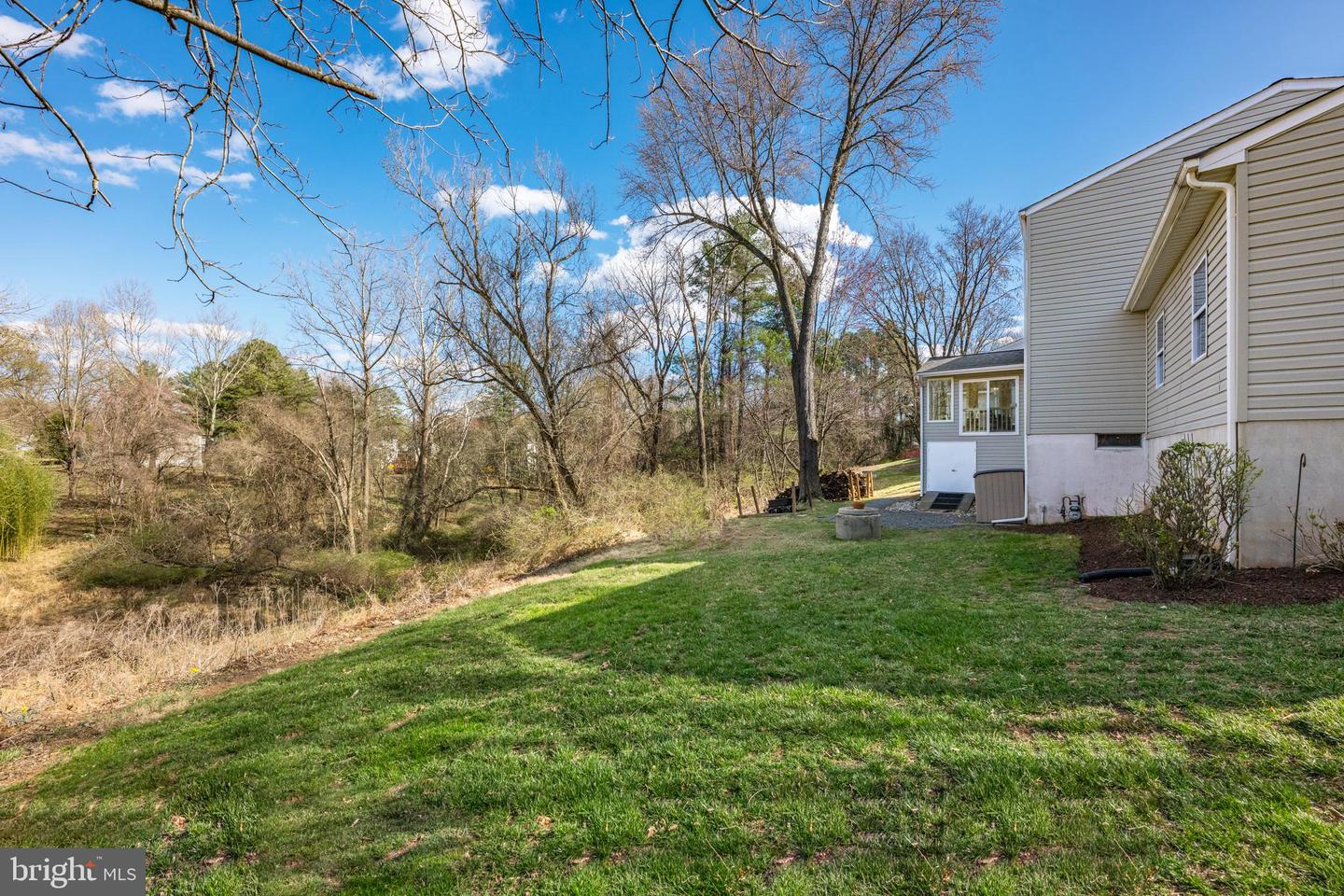 1155 KETTLE POND LN, GREAT FALLS, Virginia 22066, 4 Bedrooms Bedrooms, ,3 BathroomsBathrooms,Residential,For sale,1155 KETTLE POND LN,VAFX2229752 MLS # VAFX2229752