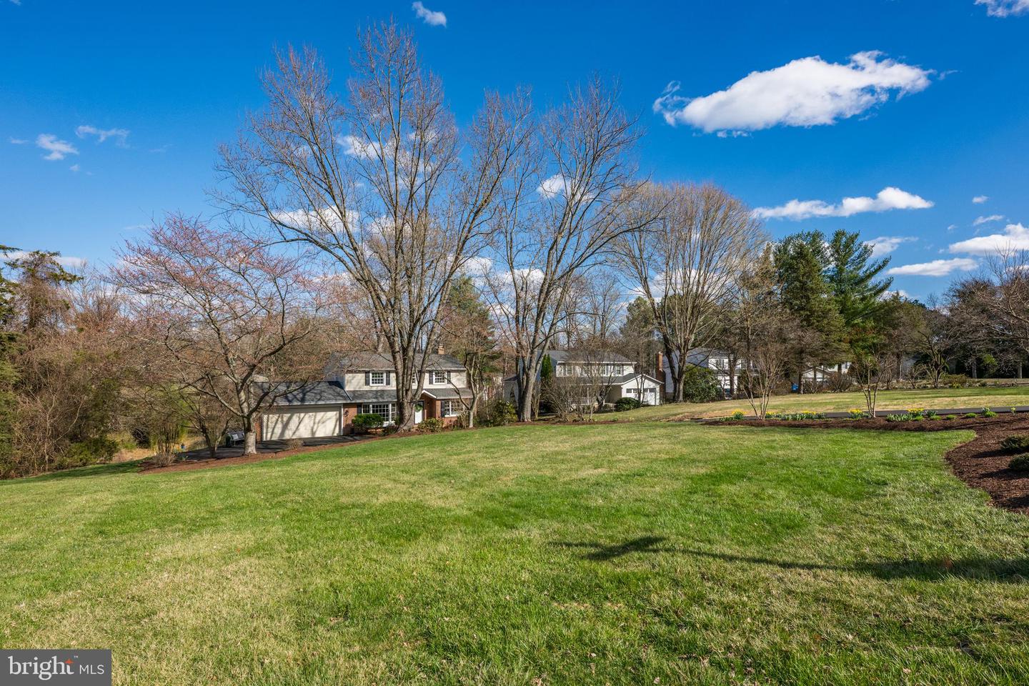 1155 KETTLE POND LN, GREAT FALLS, Virginia 22066, 4 Bedrooms Bedrooms, ,3 BathroomsBathrooms,Residential,For sale,1155 KETTLE POND LN,VAFX2229752 MLS # VAFX2229752