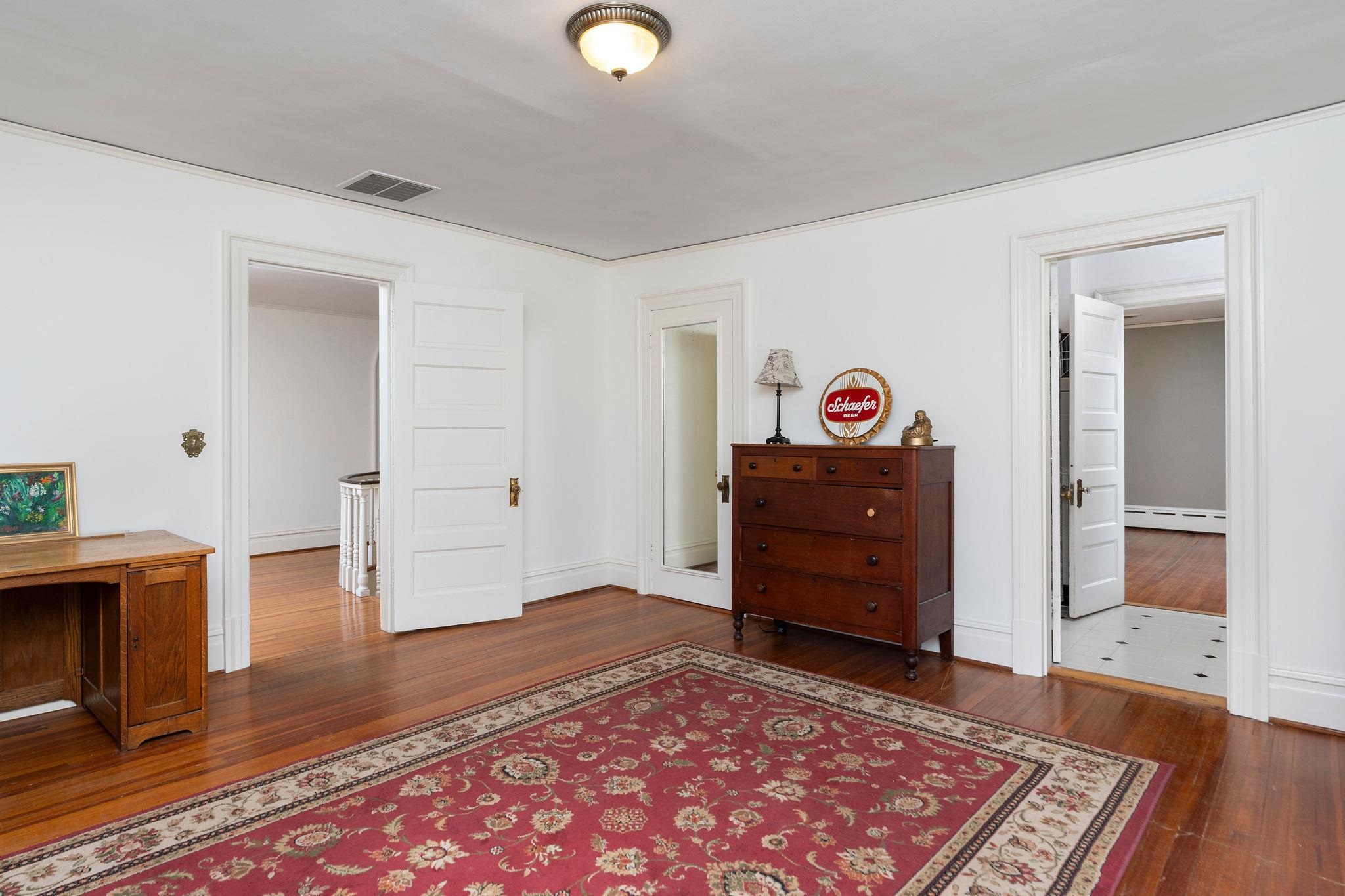 675 E BEVERLEY ST, STAUNTON, Virginia 24401, 4 Bedrooms Bedrooms, ,3 BathroomsBathrooms,Residential,675 E BEVERLEY ST,663500 MLS # 663500