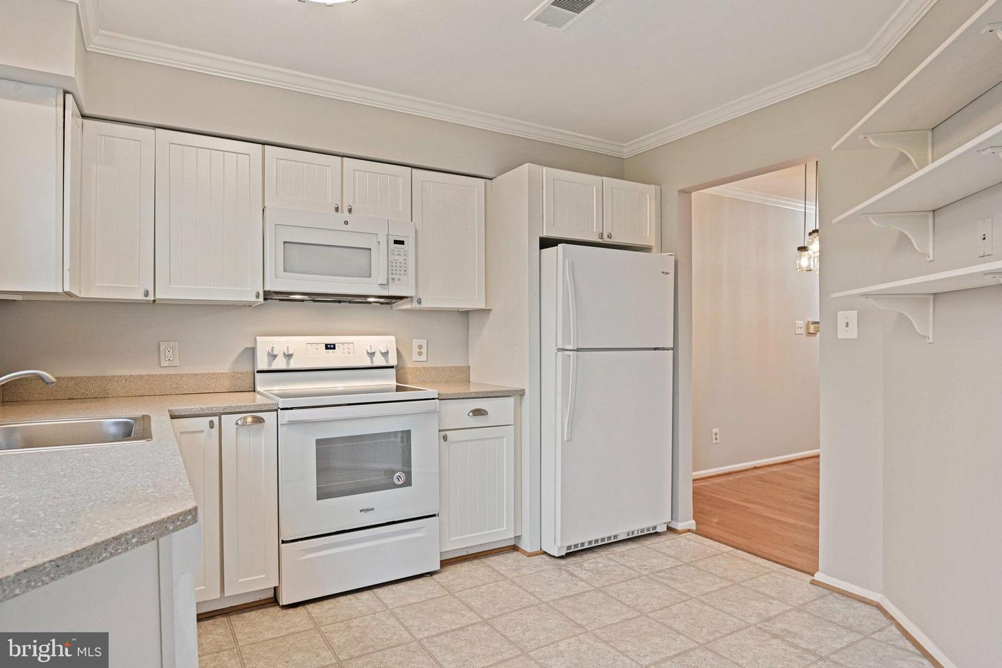 11200 BEAVER TRAIL CT #11200, RESTON, Virginia 20191, 2 Bedrooms Bedrooms, ,2 BathroomsBathrooms,Residential,For sale,11200 BEAVER TRAIL CT #11200,VAFX2231308 MLS # VAFX2231308