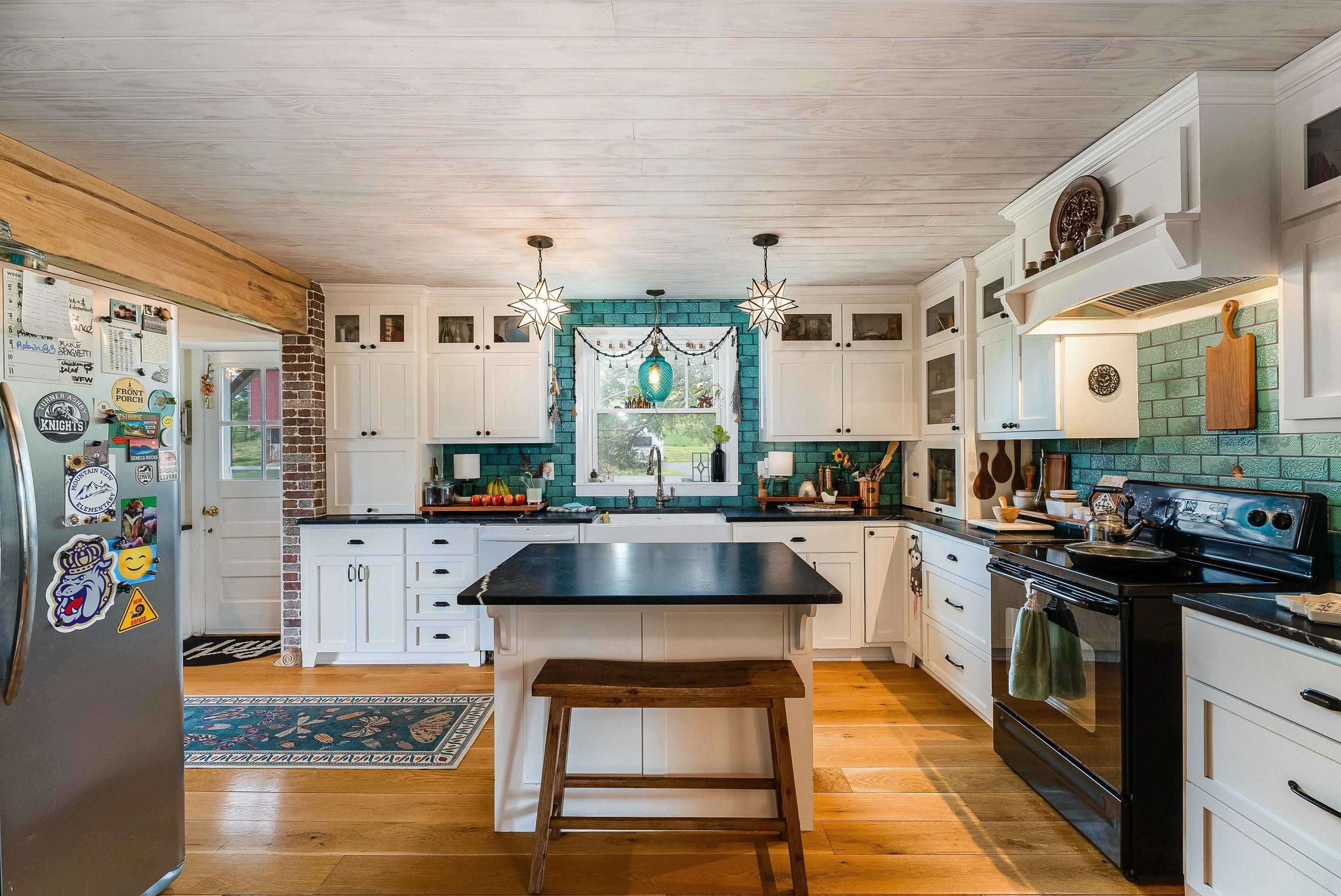 5095 SNAPPS CREEK RD, ROCKINGHAM, Virginia 22802, 4 Bedrooms Bedrooms, ,2 BathroomsBathrooms,Residential,5095 Snapps Creek,5095 SNAPPS CREEK RD,664447 MLS # 664447