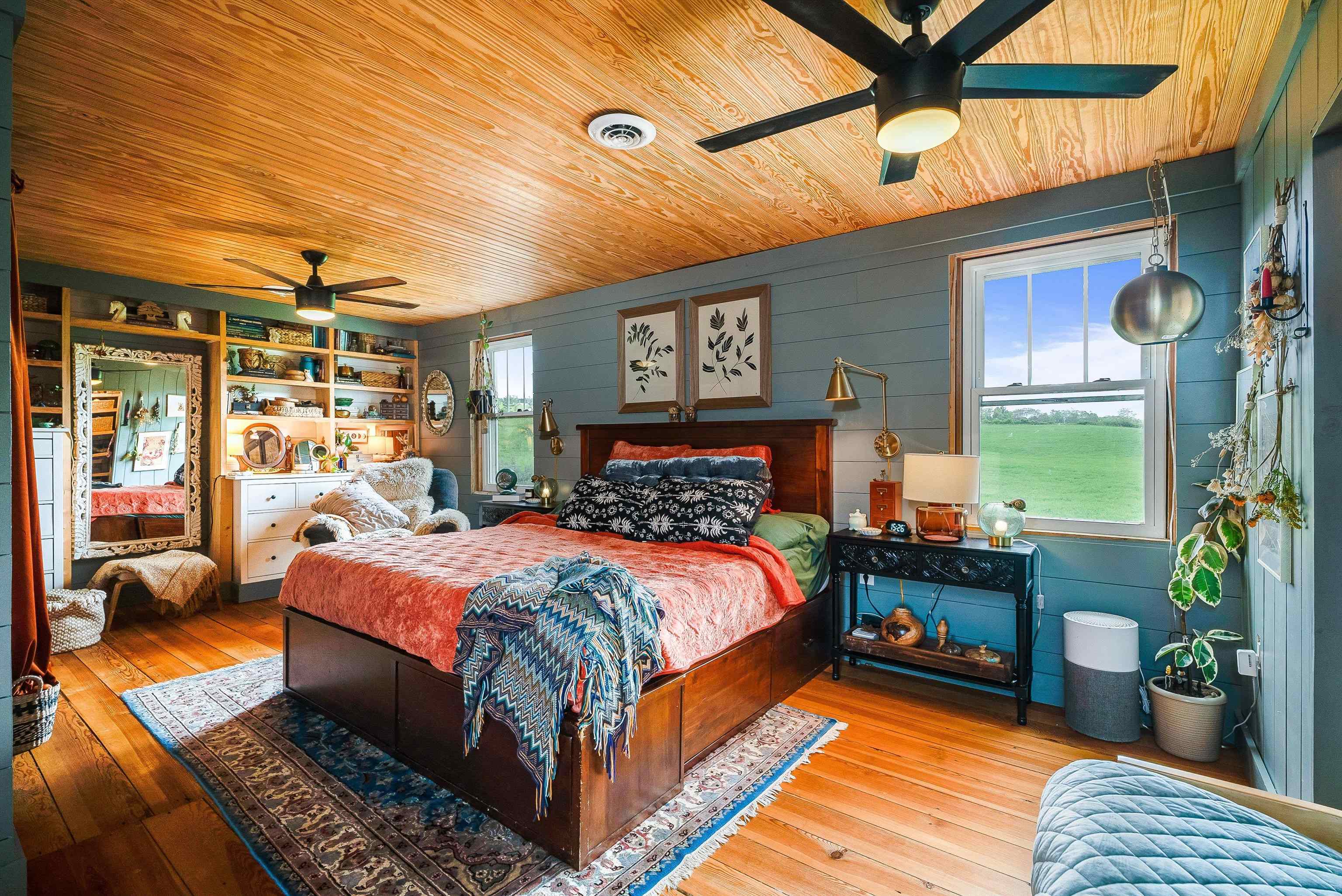 5095 SNAPPS CREEK RD, ROCKINGHAM, Virginia 22802, 4 Bedrooms Bedrooms, ,2 BathroomsBathrooms,Residential,5095 Snapps Creek,5095 SNAPPS CREEK RD,664447 MLS # 664447