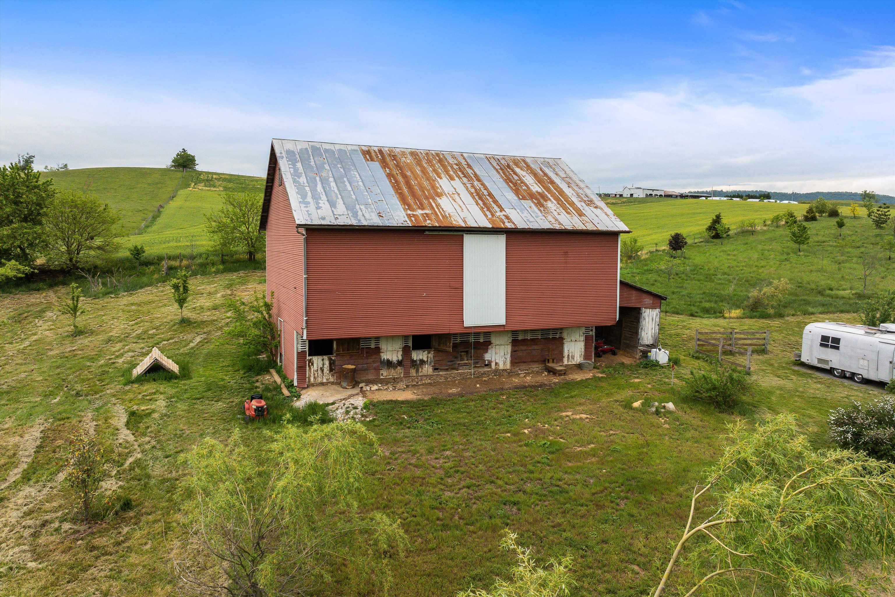 5095 SNAPPS CREEK RD, ROCKINGHAM, Virginia 22802, 4 Bedrooms Bedrooms, ,2 BathroomsBathrooms,Residential,5095 Snapps Creek,5095 SNAPPS CREEK RD,664447 MLS # 664447