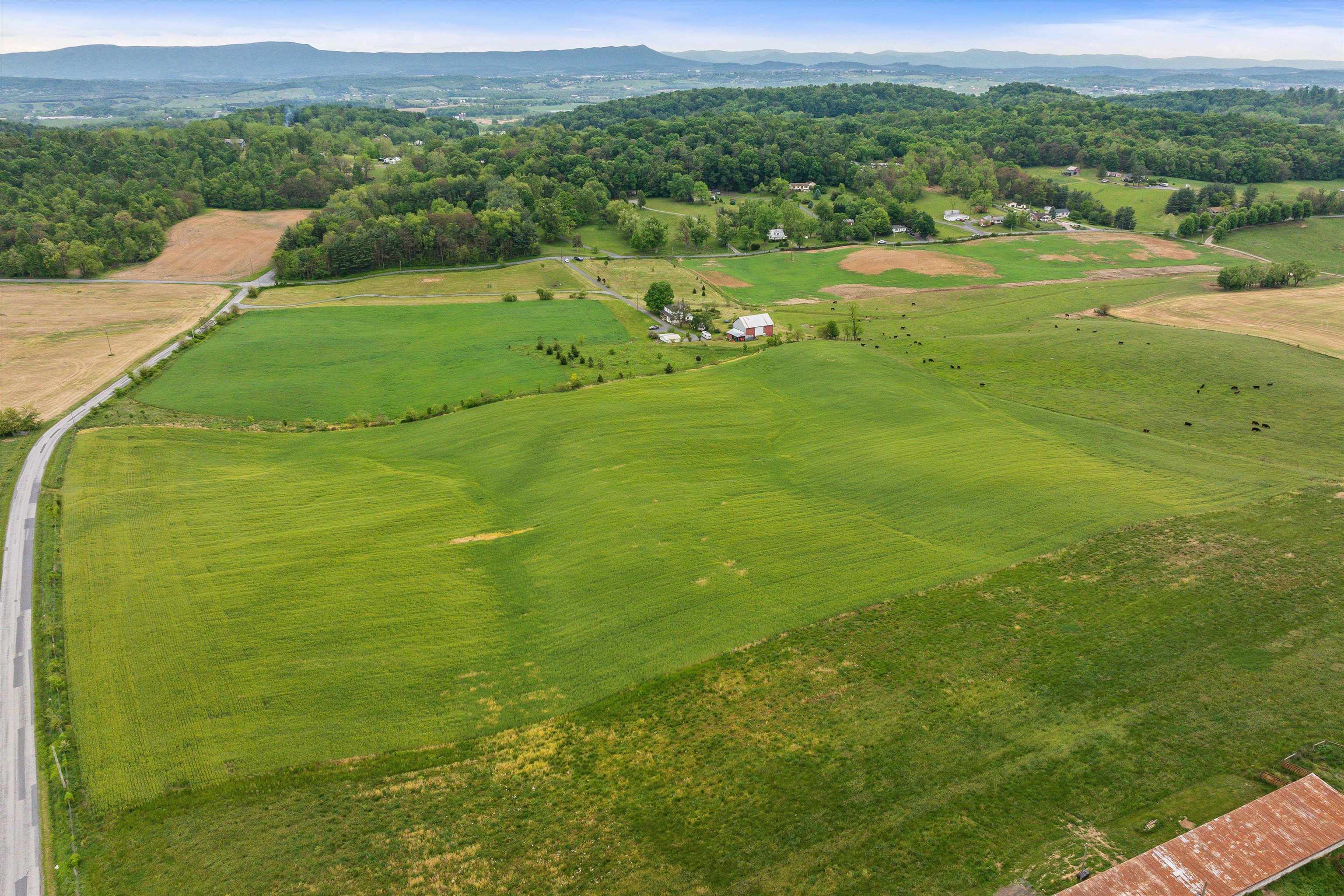 5095 SNAPPS CREEK RD, ROCKINGHAM, Virginia 22802, 4 Bedrooms Bedrooms, ,2 BathroomsBathrooms,Residential,5095 Snapps Creek,5095 SNAPPS CREEK RD,664447 MLS # 664447