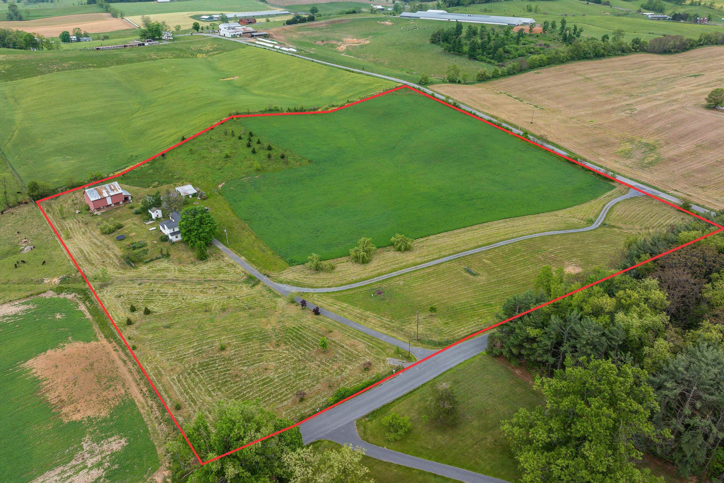 5095 SNAPPS CREEK RD, ROCKINGHAM, Virginia 22802, 4 Bedrooms Bedrooms, ,2 BathroomsBathrooms,Residential,5095 Snapps Creek,5095 SNAPPS CREEK RD,664447 MLS # 664447
