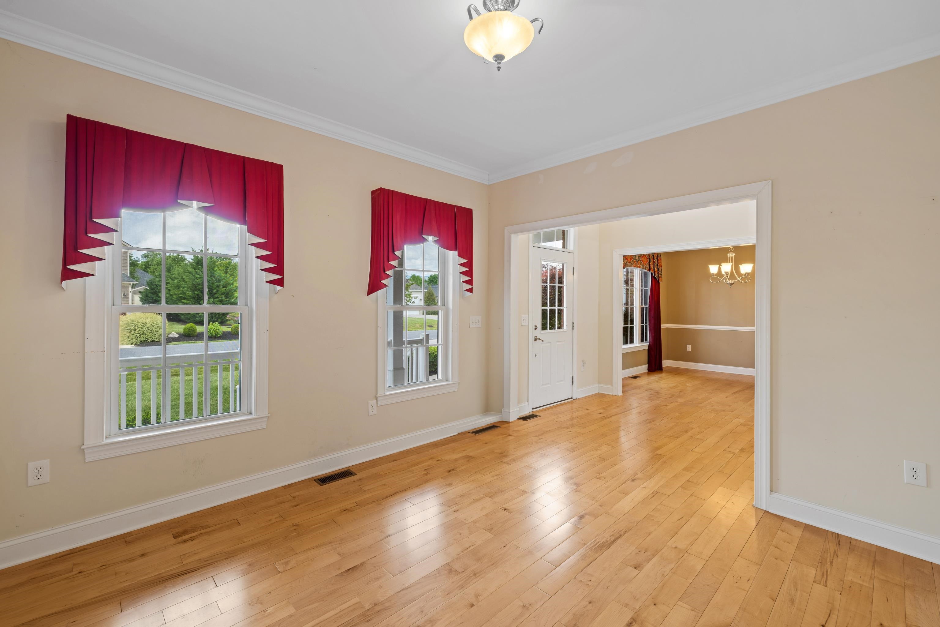224 KENSINGTON DR, ELKTON, Virginia 22827, 5 Bedrooms Bedrooms, ,4 BathroomsBathrooms,Residential,224 KENSINGTON DR,664460 MLS # 664460