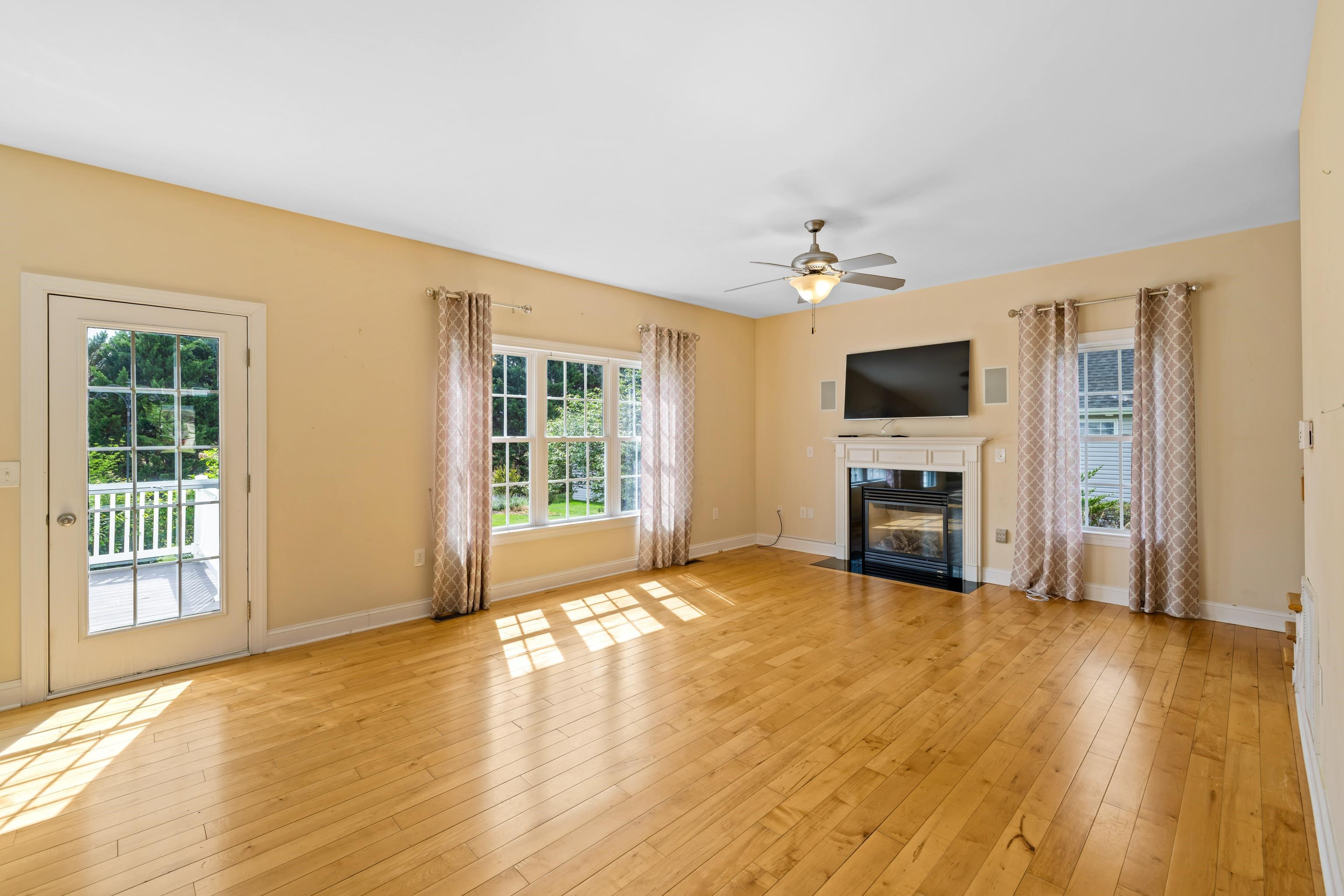 224 KENSINGTON DR, ELKTON, Virginia 22827, 5 Bedrooms Bedrooms, ,4 BathroomsBathrooms,Residential,224 KENSINGTON DR,664460 MLS # 664460
