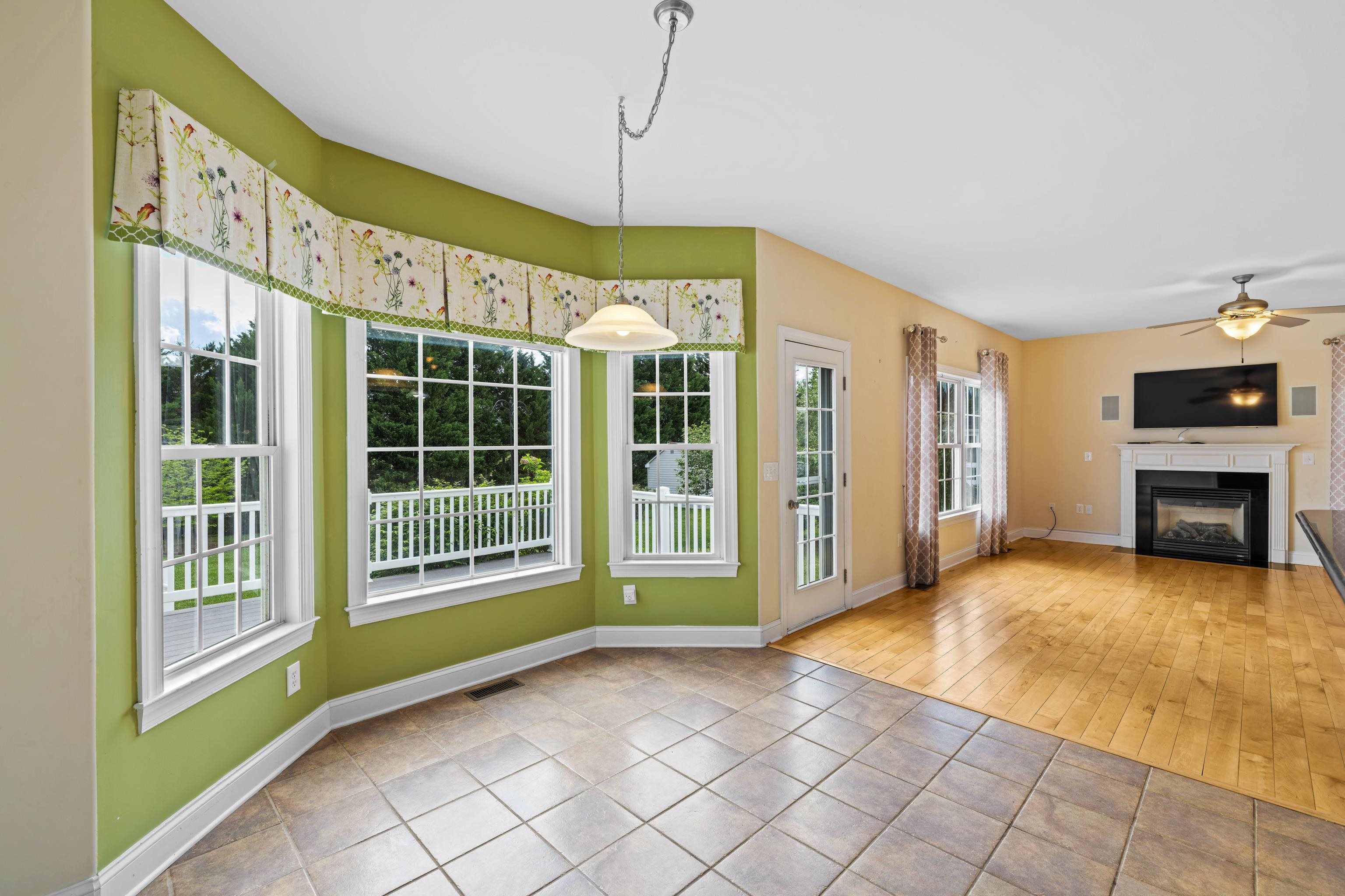 224 KENSINGTON DR, ELKTON, Virginia 22827, 5 Bedrooms Bedrooms, ,4 BathroomsBathrooms,Residential,224 KENSINGTON DR,664460 MLS # 664460