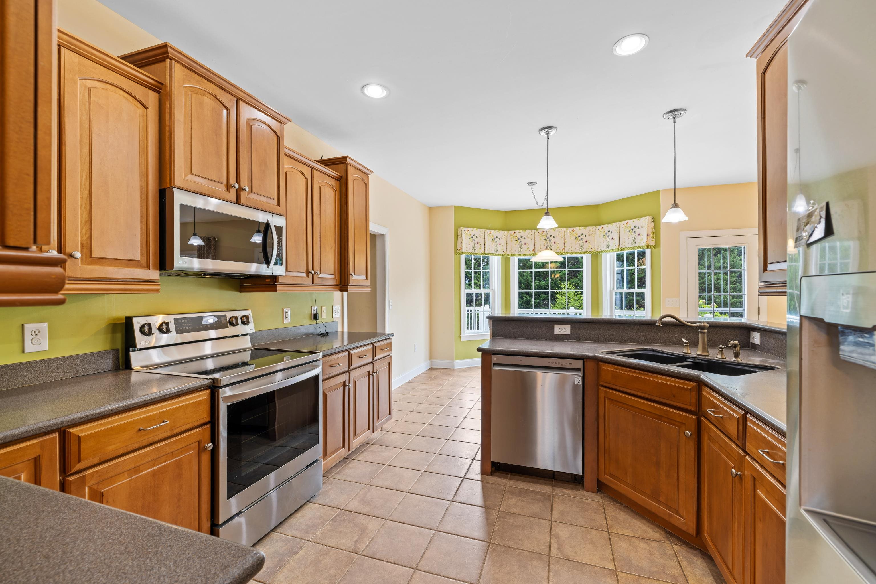 224 KENSINGTON DR, ELKTON, Virginia 22827, 5 Bedrooms Bedrooms, ,4 BathroomsBathrooms,Residential,224 KENSINGTON DR,664460 MLS # 664460