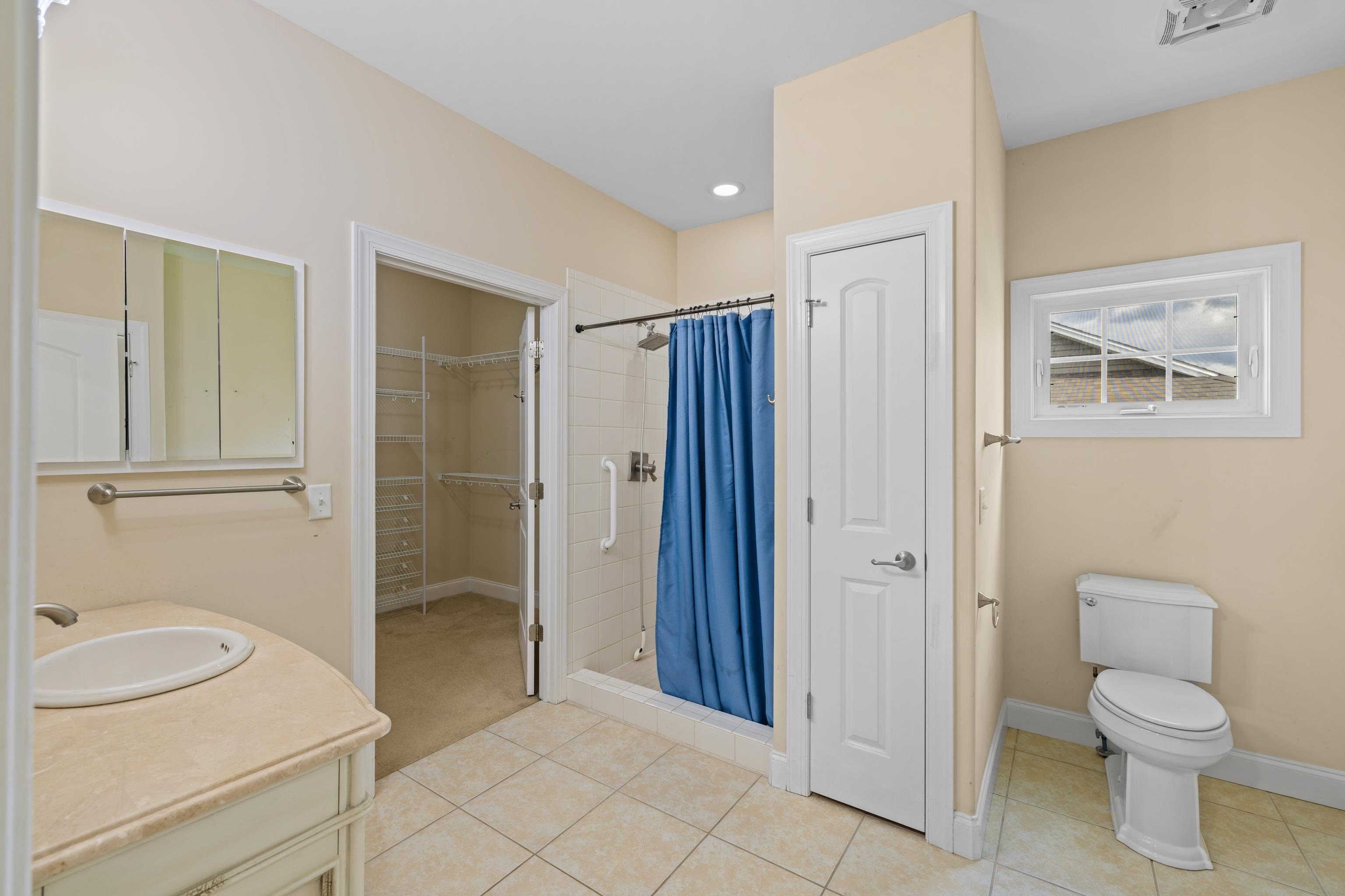 224 KENSINGTON DR, ELKTON, Virginia 22827, 5 Bedrooms Bedrooms, ,4 BathroomsBathrooms,Residential,224 KENSINGTON DR,664460 MLS # 664460