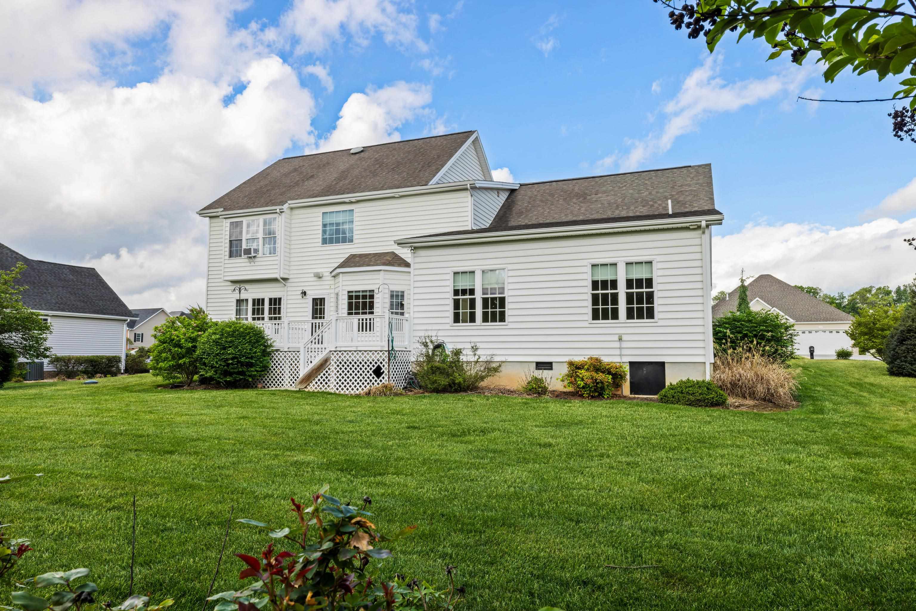 224 KENSINGTON DR, ELKTON, Virginia 22827, 5 Bedrooms Bedrooms, ,4 BathroomsBathrooms,Residential,224 KENSINGTON DR,664460 MLS # 664460