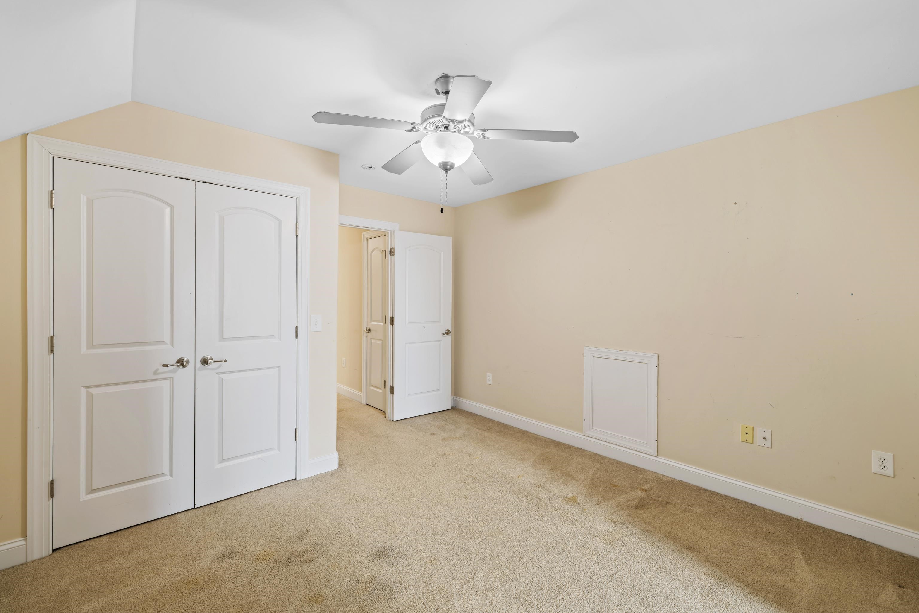 224 KENSINGTON DR, ELKTON, Virginia 22827, 5 Bedrooms Bedrooms, ,4 BathroomsBathrooms,Residential,224 KENSINGTON DR,664460 MLS # 664460
