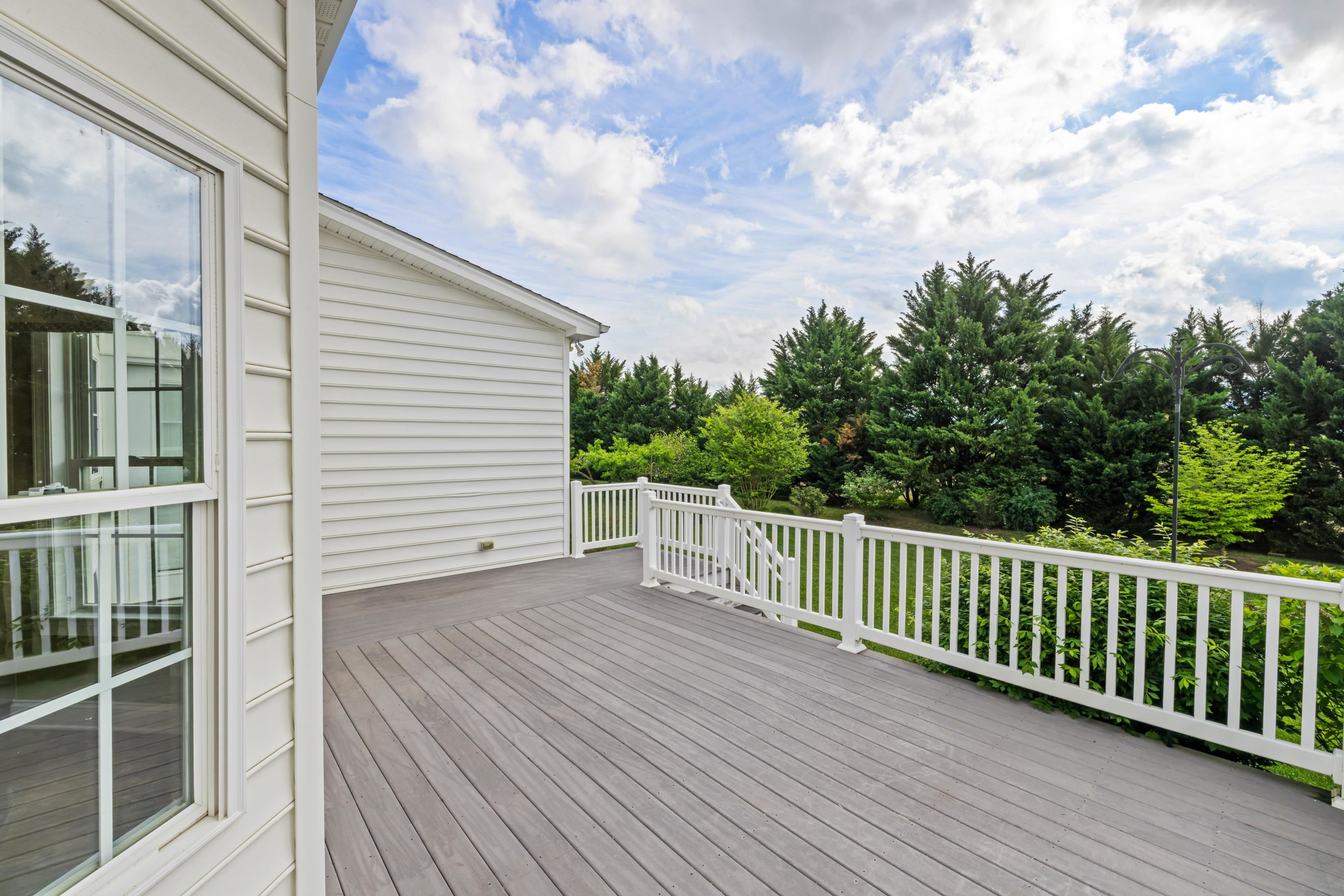 224 KENSINGTON DR, ELKTON, Virginia 22827, 5 Bedrooms Bedrooms, ,4 BathroomsBathrooms,Residential,224 KENSINGTON DR,664460 MLS # 664460