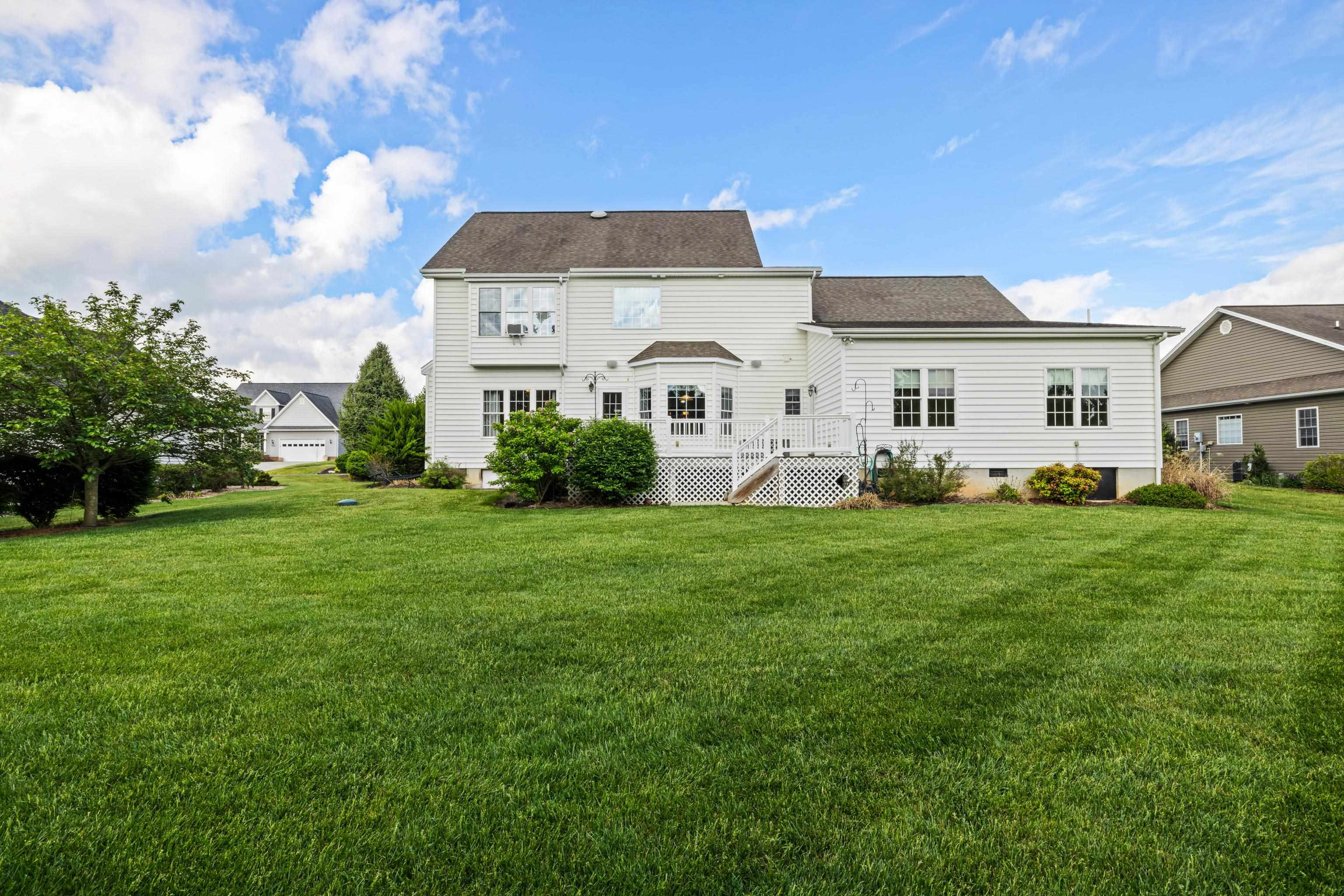 224 KENSINGTON DR, ELKTON, Virginia 22827, 5 Bedrooms Bedrooms, ,4 BathroomsBathrooms,Residential,224 KENSINGTON DR,664460 MLS # 664460